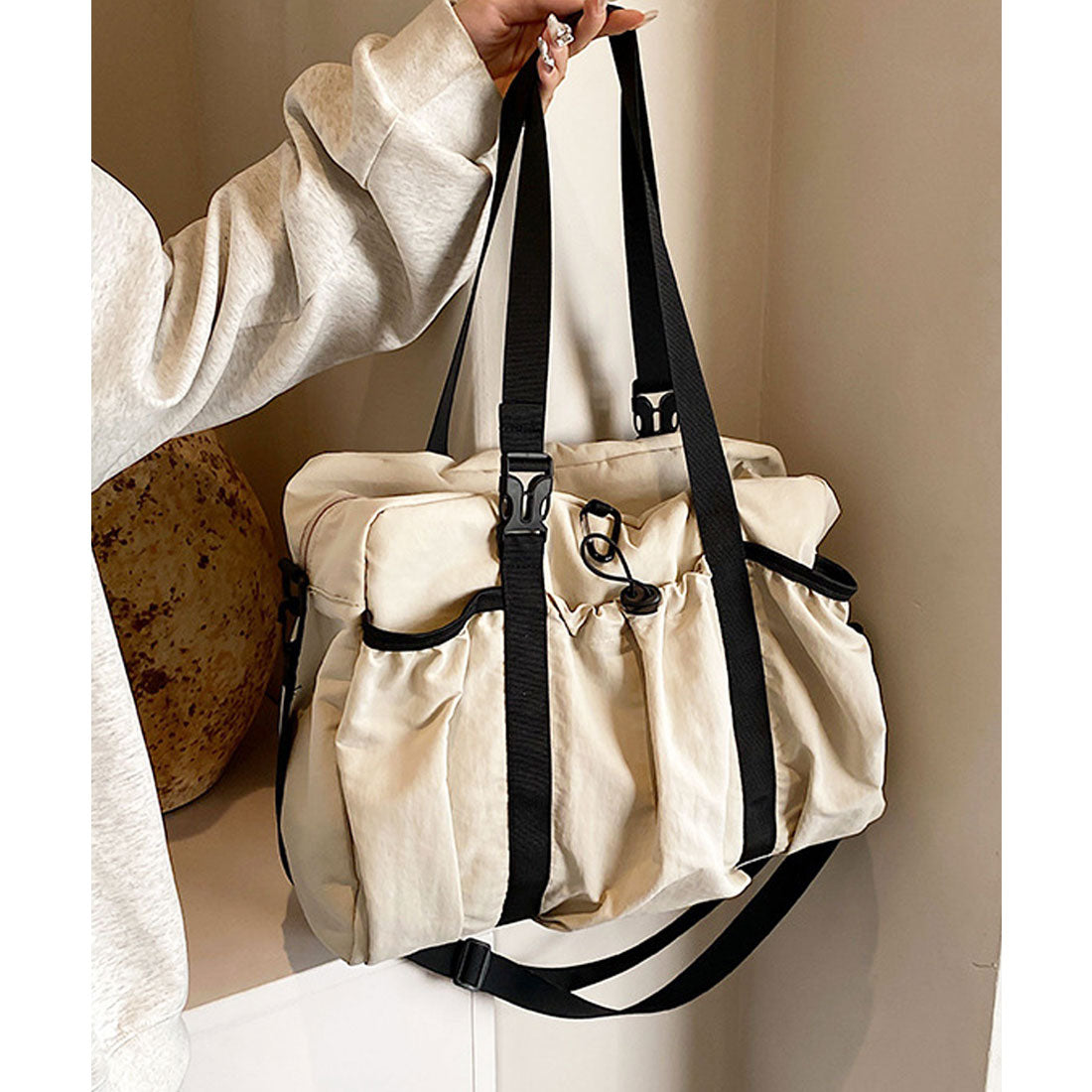 フロージュ florge 【A4収納可・軽い◎】2WAY ギャザーポケットカジュアルボストンバッグ/ショルダーバッグ (ブラック) ブラック