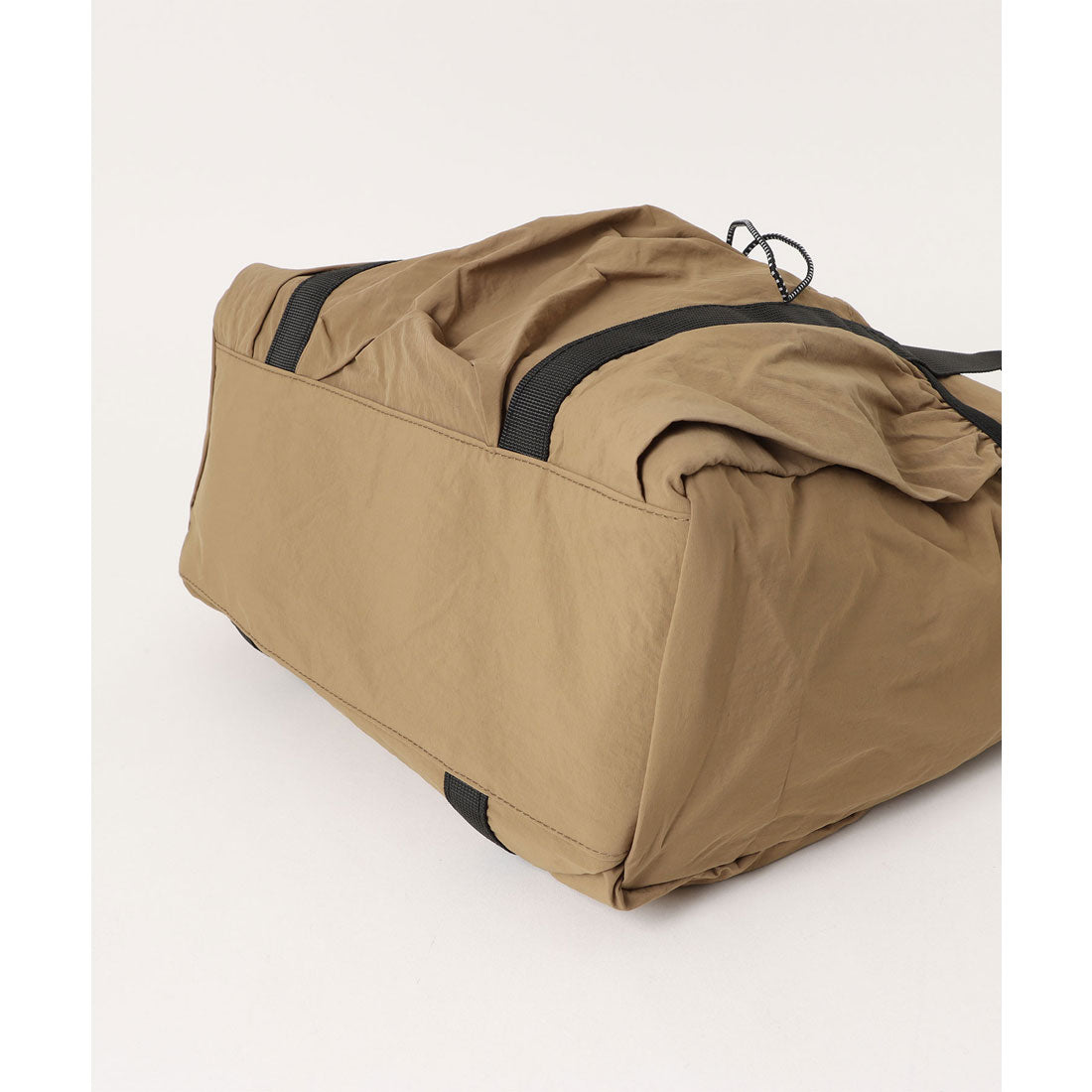 フロージュ florge 【A4収納可・軽い◎】2WAY ギャザーポケットカジュアルボストンバッグ/ショルダーバッグ (ブラック) ブラック