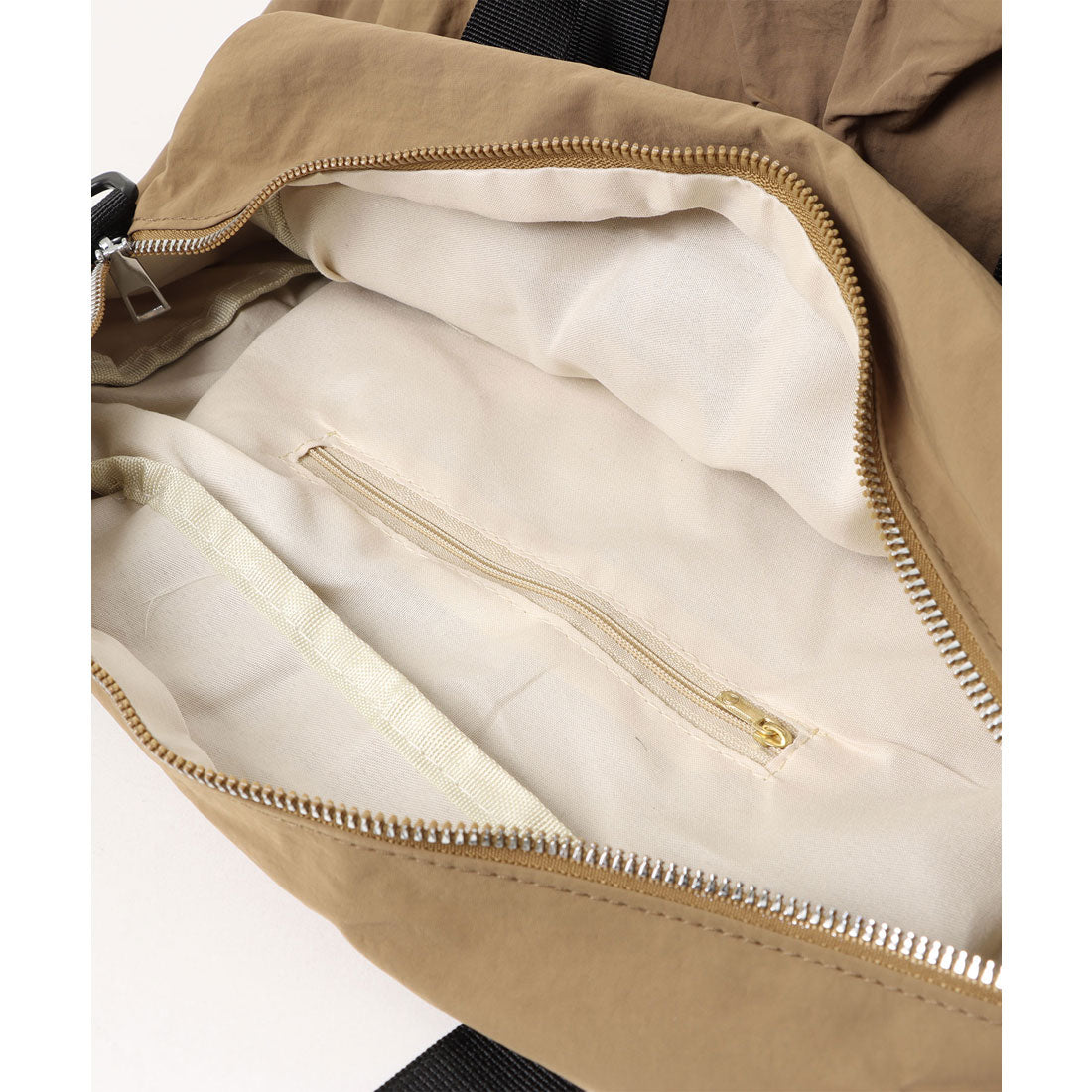 フロージュ florge 【A4収納可・軽い◎】2WAY ギャザーポケットカジュアルボストンバッグ/ショルダーバッグ (ブラック) ブラック