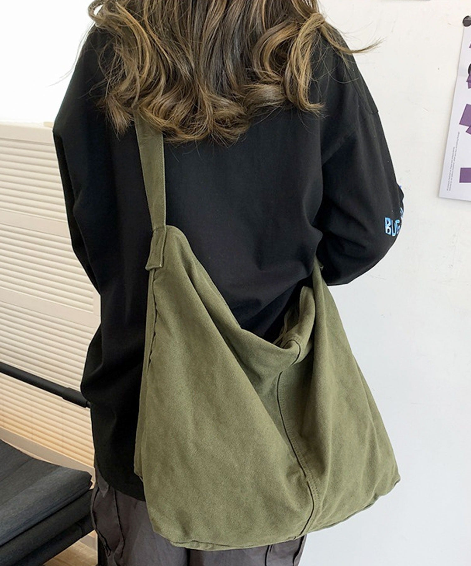 フロージュ florge バイオウォッシュ大容量斜め掛けキャンバスショルダーバッグ (グリーン) グリーン