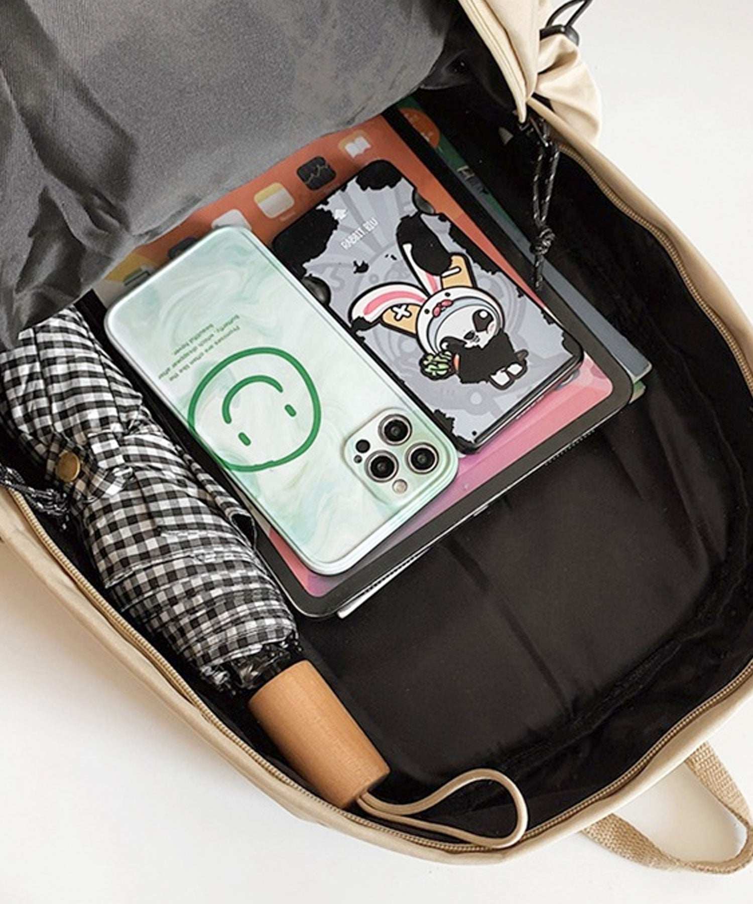 フロージュ florge 【軽量・A4収納可】【洗える♪】撥水ナイロンカジュアルリュックサック/スポーツバッグ