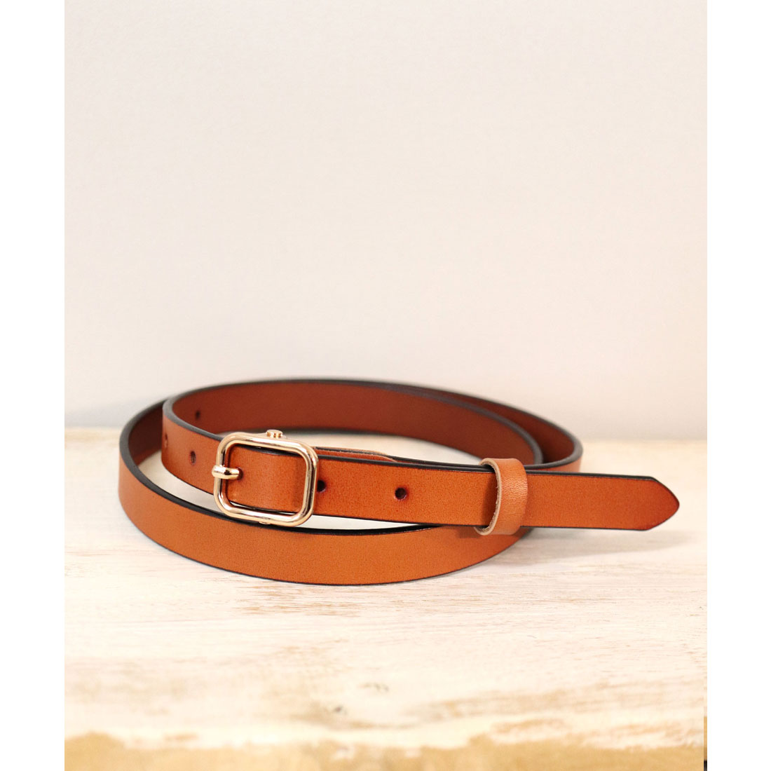 フロージュ florge 【牛革】細身スクエアバックルレザーベルト,キャメル
