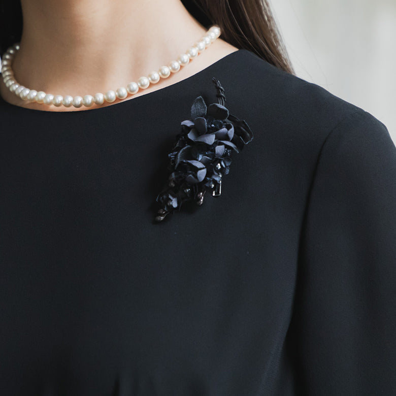 フォルムフォルマ form forma お花コサージュ/卒業式・入学式 (ブラック) ブラック