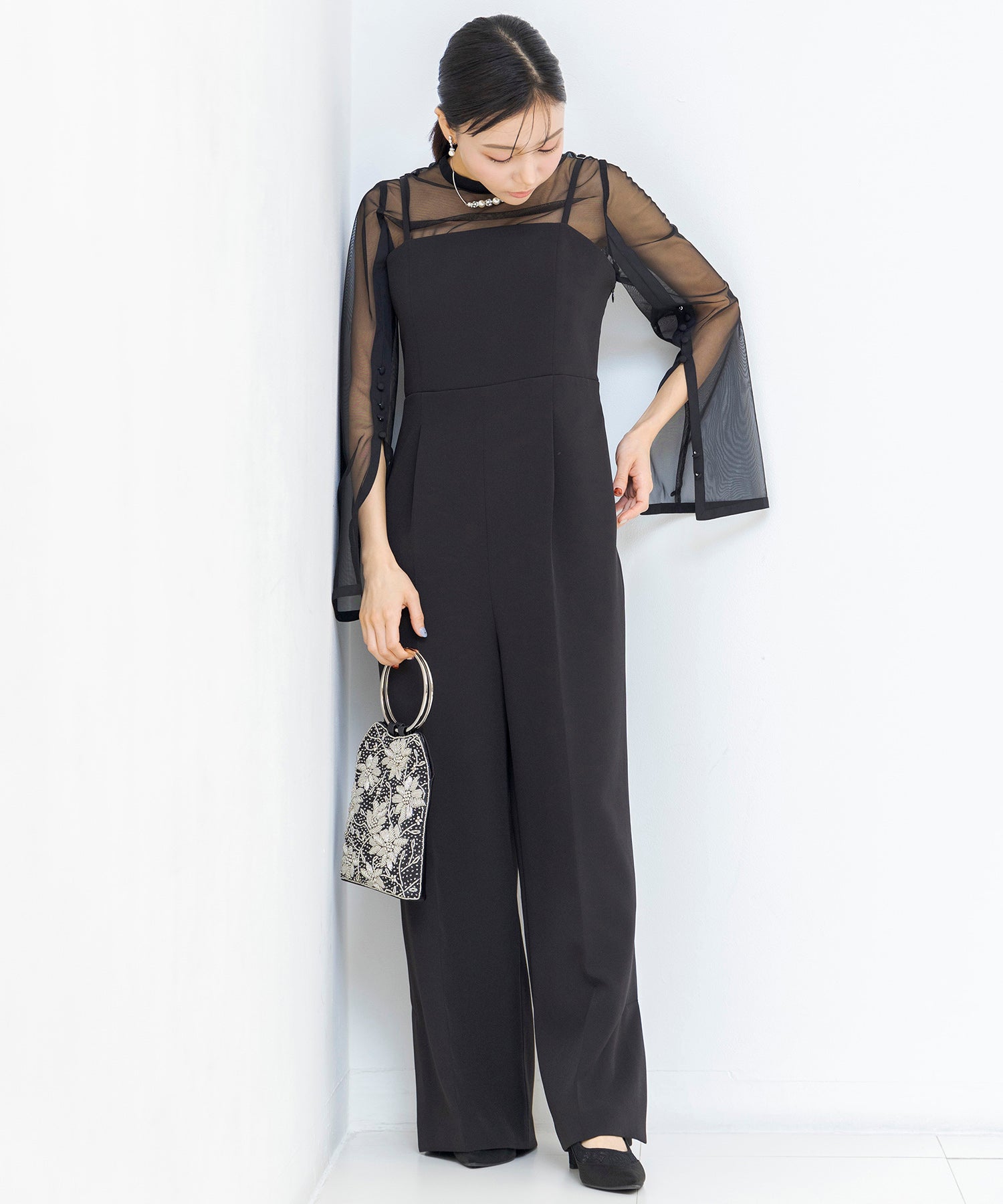 Form Forma 【Graduation Ceremony・Entrance Ceremony・Ceremony・Shichi-Go-San・Wedding Compatible】5-Minute Length Lace Sleeve Blouse & Tapered Pants Set-Up Suit