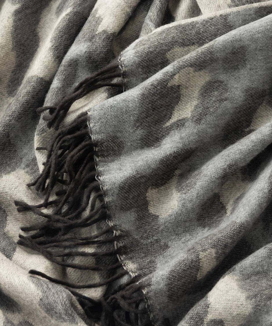 FRAAS Sustainable Stole Muffler Cashmere leopard