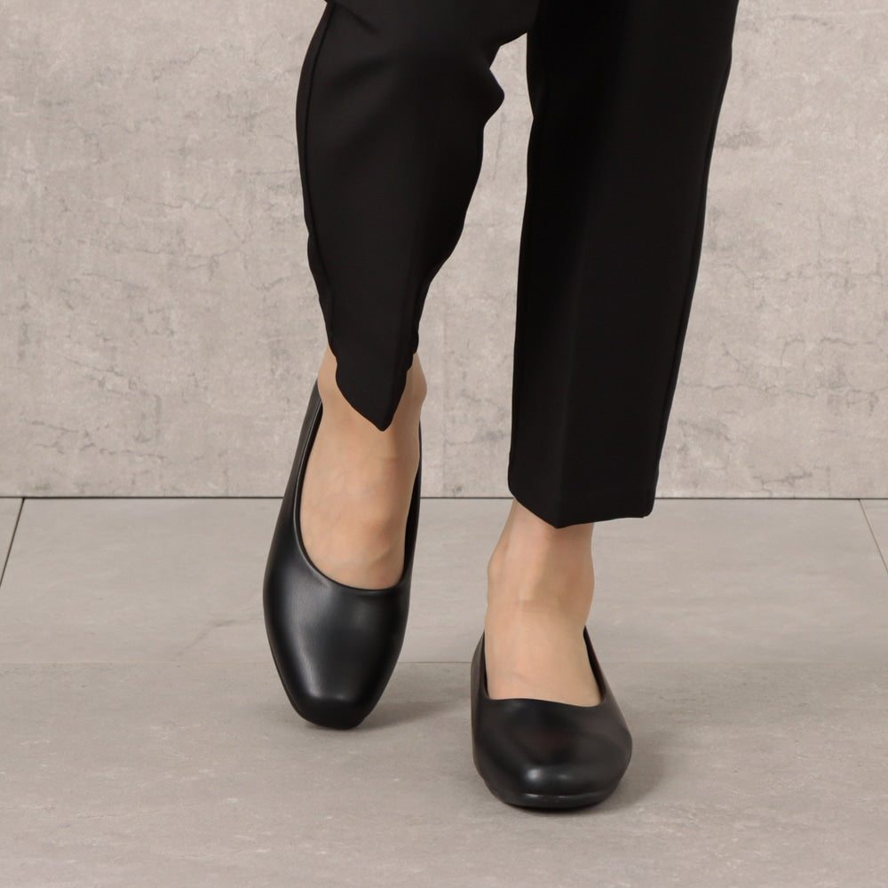 ゆったり幅広 5E 防水 ローヒールパンプス <2.5cmヒール> 【21.5cm~25.5cm】 FR-1105 fuwaraku BLK