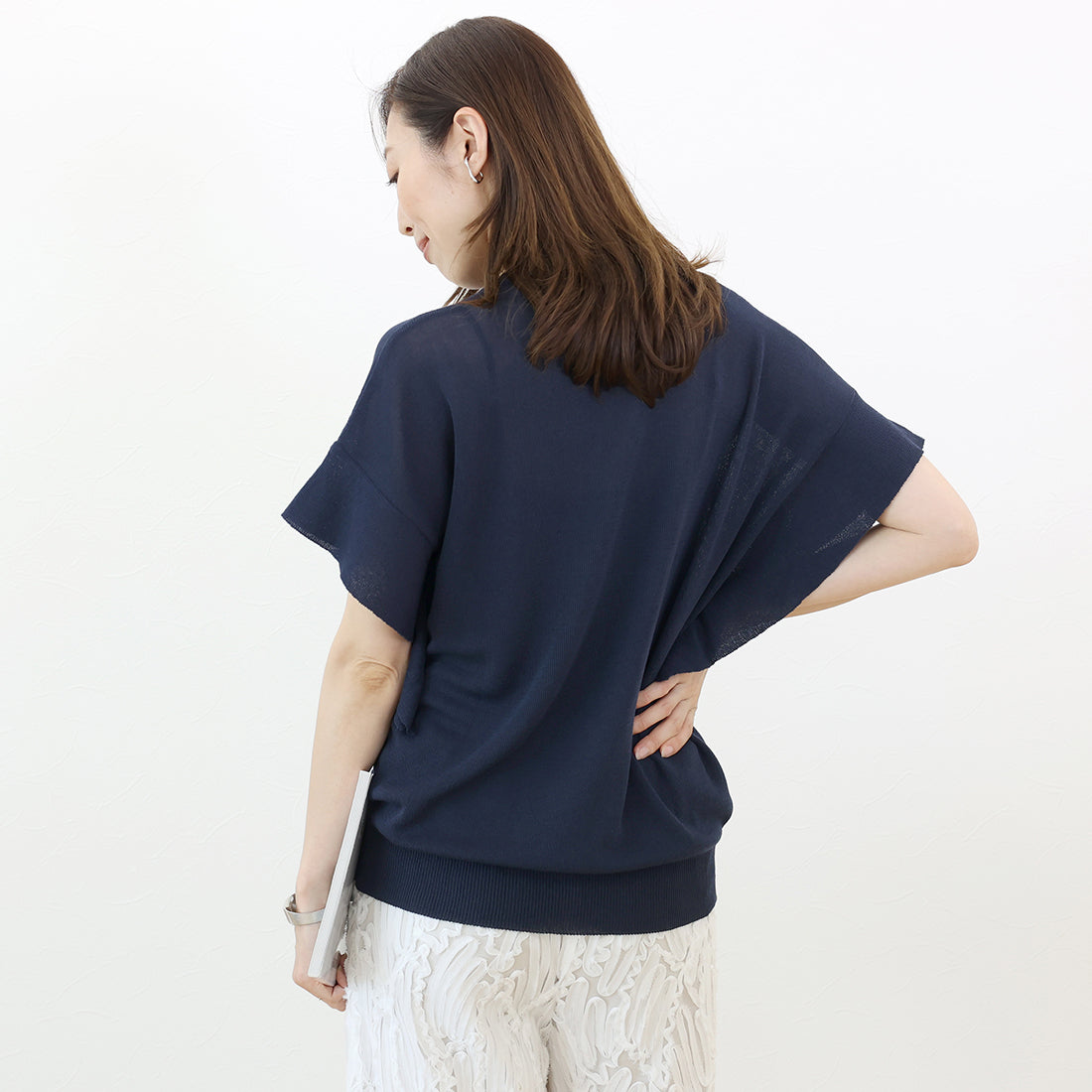 アレッタ ヴィータ Aletta vita フリルスリーブニットプルオーバー (グレージュ) グレージュ