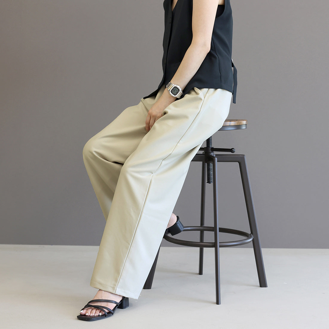 アレッタ ヴィータ Aletta vita エステルツイルタックセミワイドパンツ (グレー) グレー