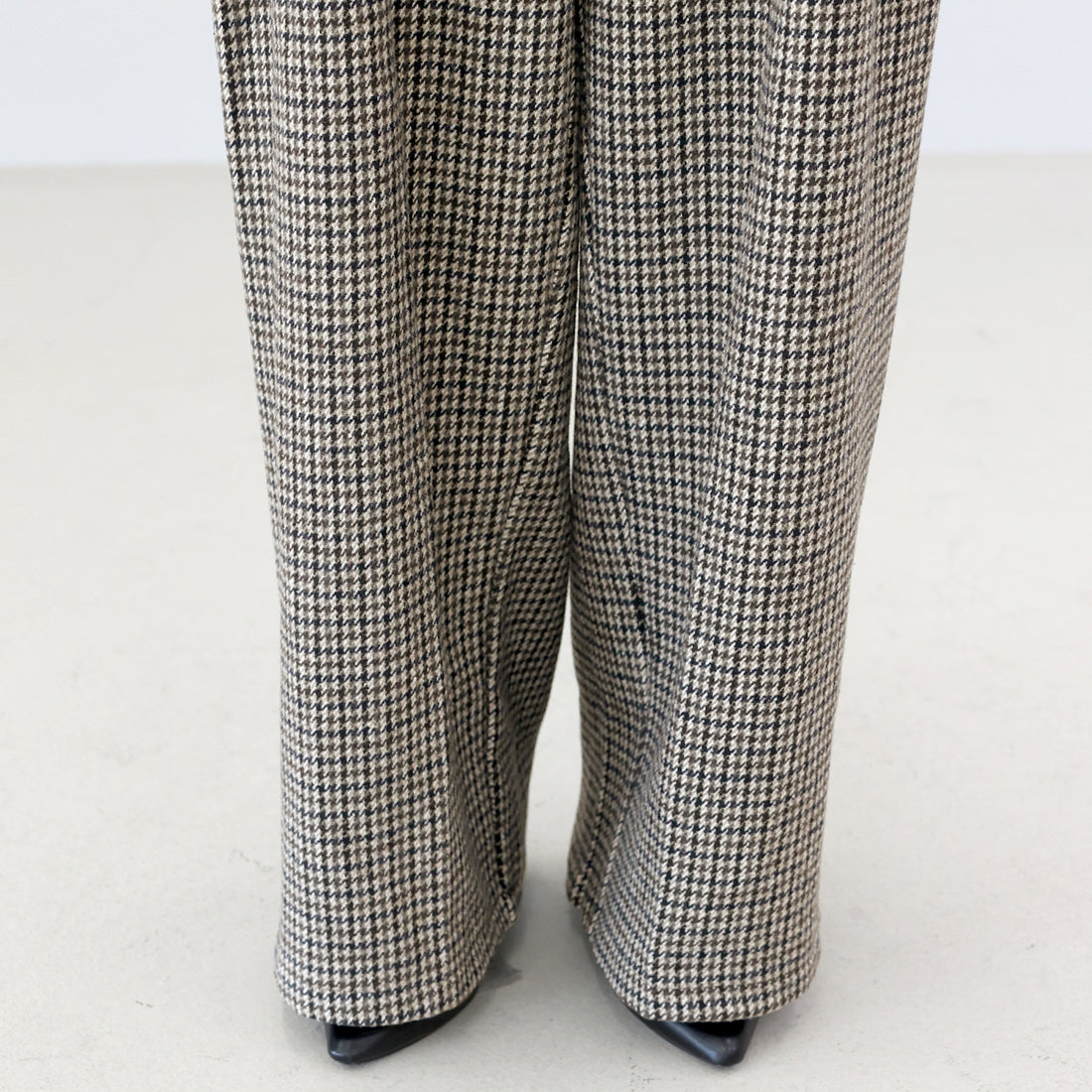 アレッタ ヴィータ Aletta vita ガンクラブチェックツータックワイドパンツ (ブラック) ブラック