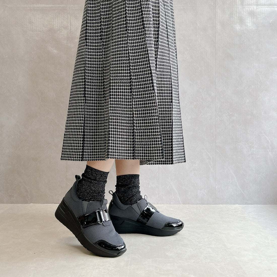 ゴムゴム Gomu56 軽量 ウェッジソール カジュアルスニーカー (グレー) グレー