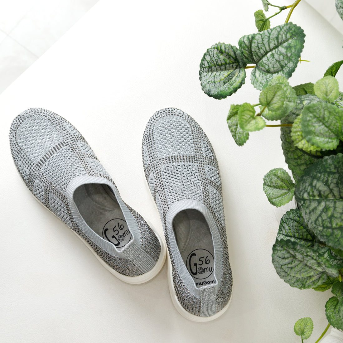 ゴムゴム Gomu56 軽量キラキラニットスニーカー