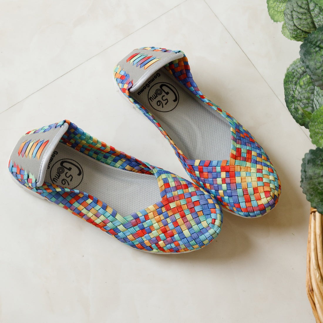 ゴムゴム Gomu56 驚きの屈曲性!フラットバレエパンプス