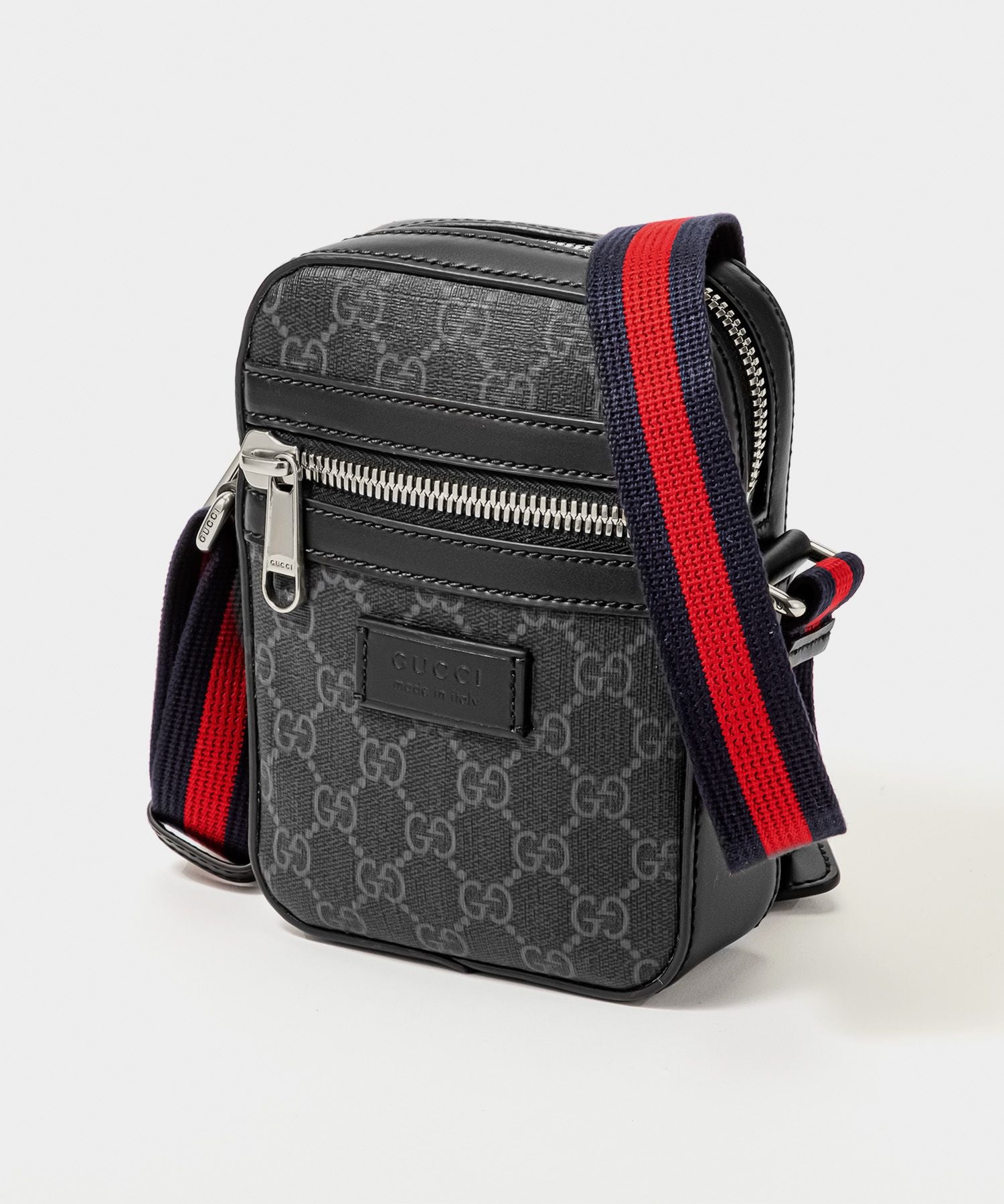 グッチ GUCCI ショルダーバッグ 682357 K5RLN メンズ バッグ ミニショルダー GGスプリーム 斜め掛け レザー モノグラム 黒 ボディバッグ ブラック