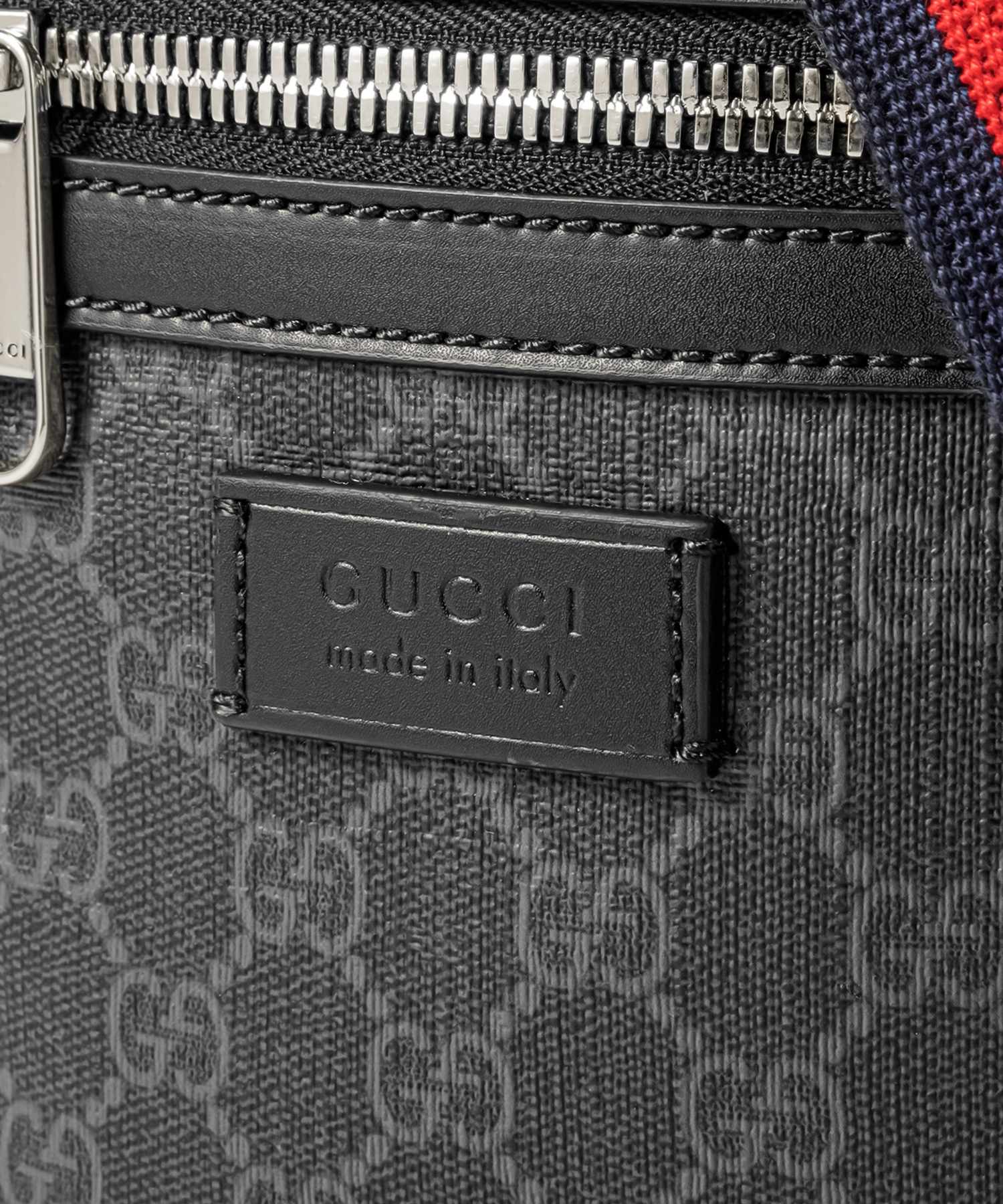 グッチ GUCCI ショルダーバッグ 682357 K5RLN メンズ バッグ ミニショルダー GGスプリーム 斜め掛け レザー モノグラム 黒 ボディバッグ ブラック