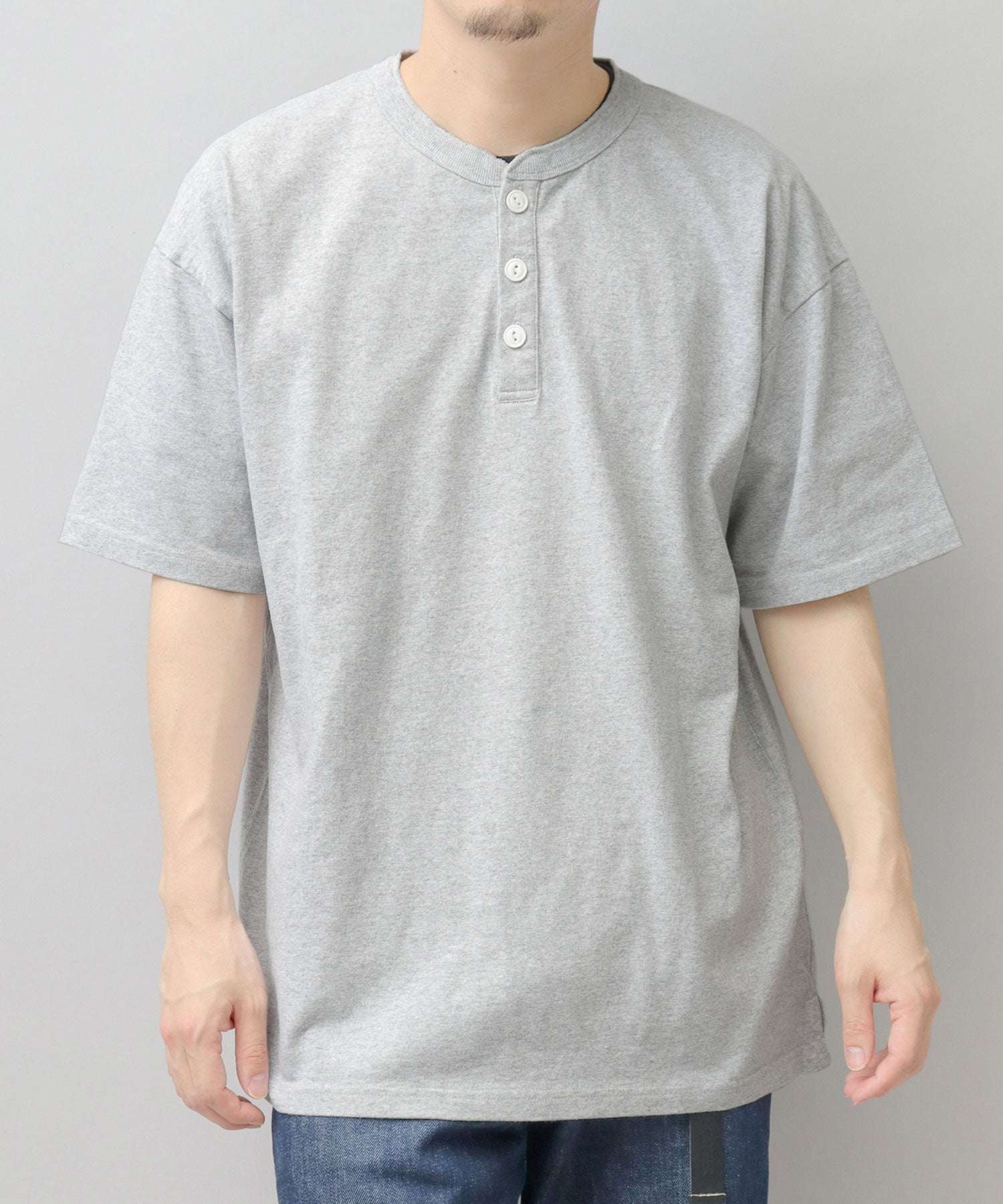 GOODWEAR 美國棉質亨利領 T 卹 短袖常規廓形羈扣 T 卹