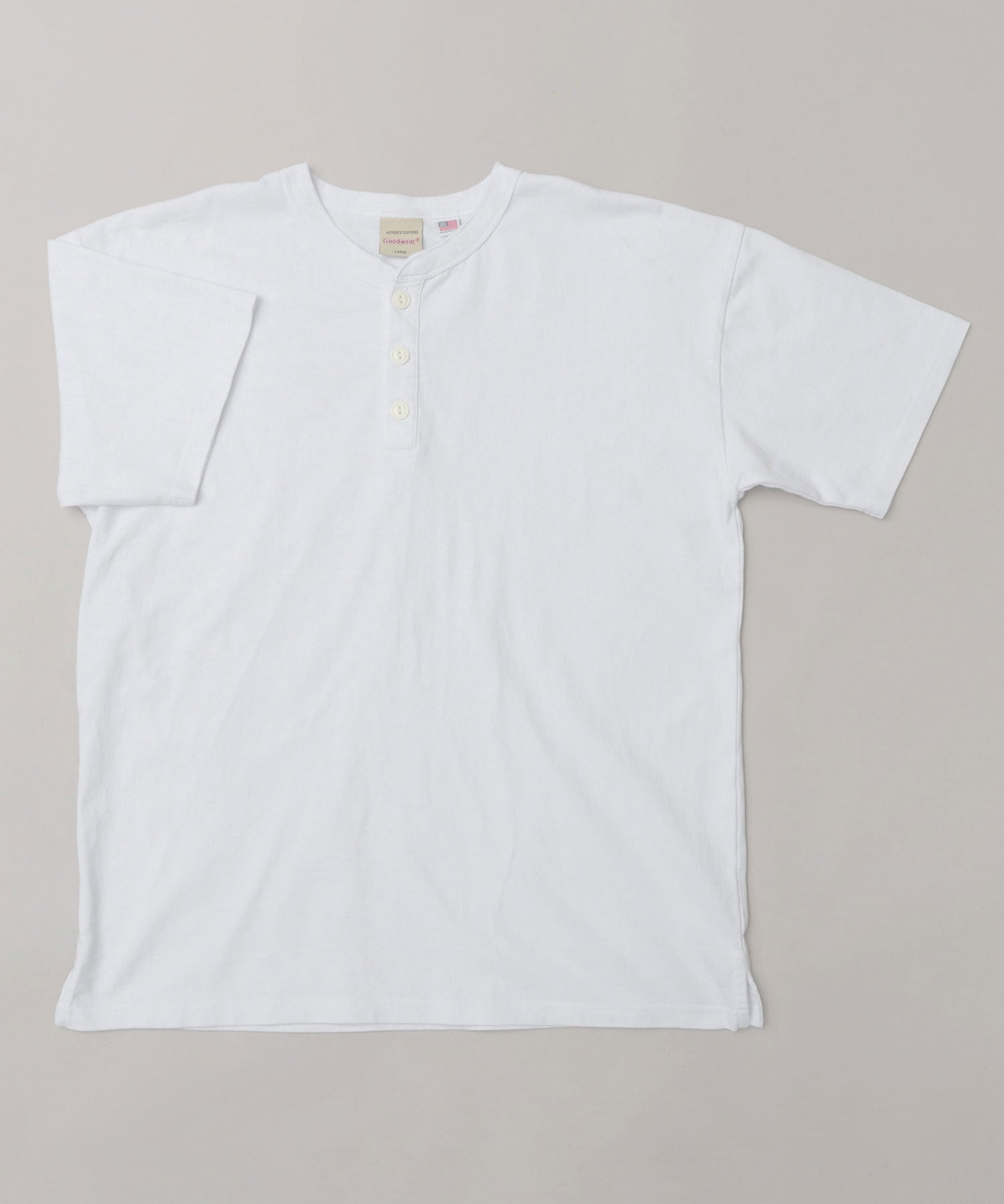 GOODWEAR 美國棉質亨利領 T 卹 短袖常規廓形羈扣 T 卹