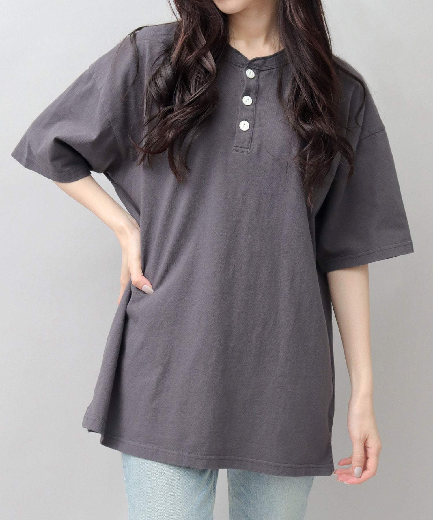 GOODWEAR 美國棉質亨利領 T 卹 短袖常規廓形羈扣 T 卹