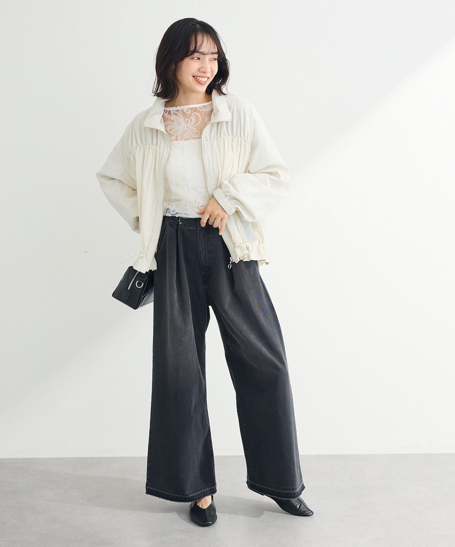 グリーン パークス Green Parks タックワイドデニムパンツ (ホワイト) ホワイト