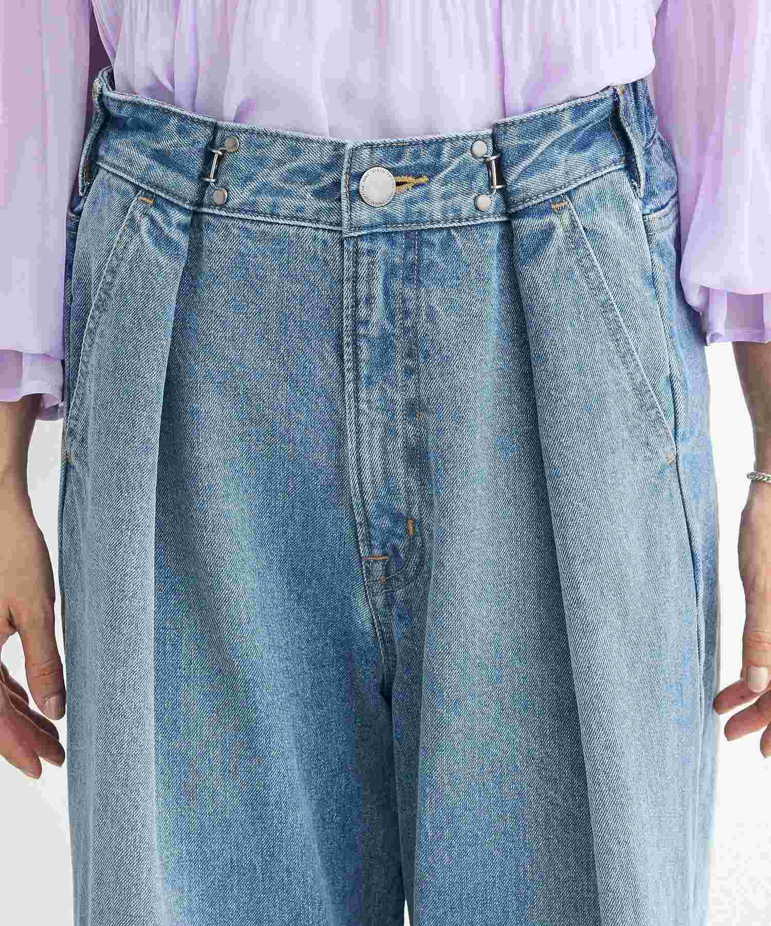 グリーン パークス Green Parks タックワイドデニムパンツ (ホワイト) ホワイト