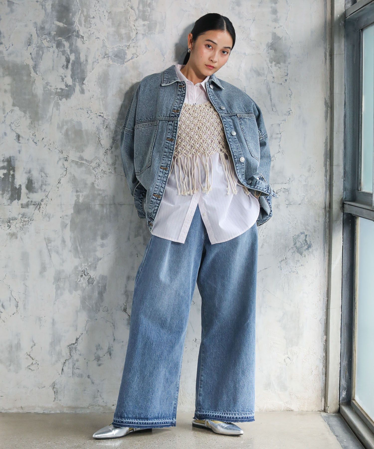 グリーン パークス Green Parks タックワイドデニムパンツ (ホワイト) ホワイト