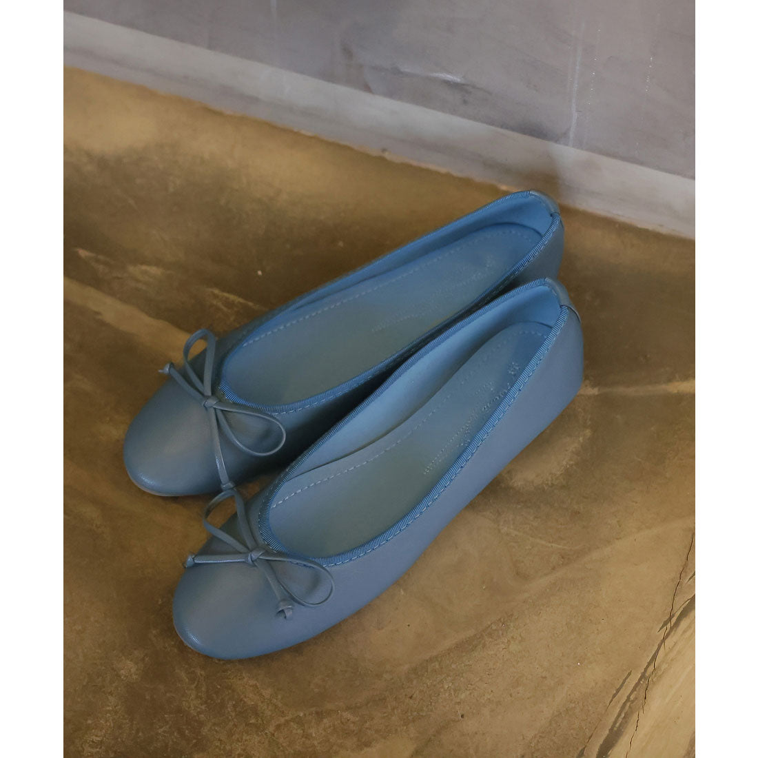 Girly Doll - Stylish and stylish. Ribbon flat ballet shoes