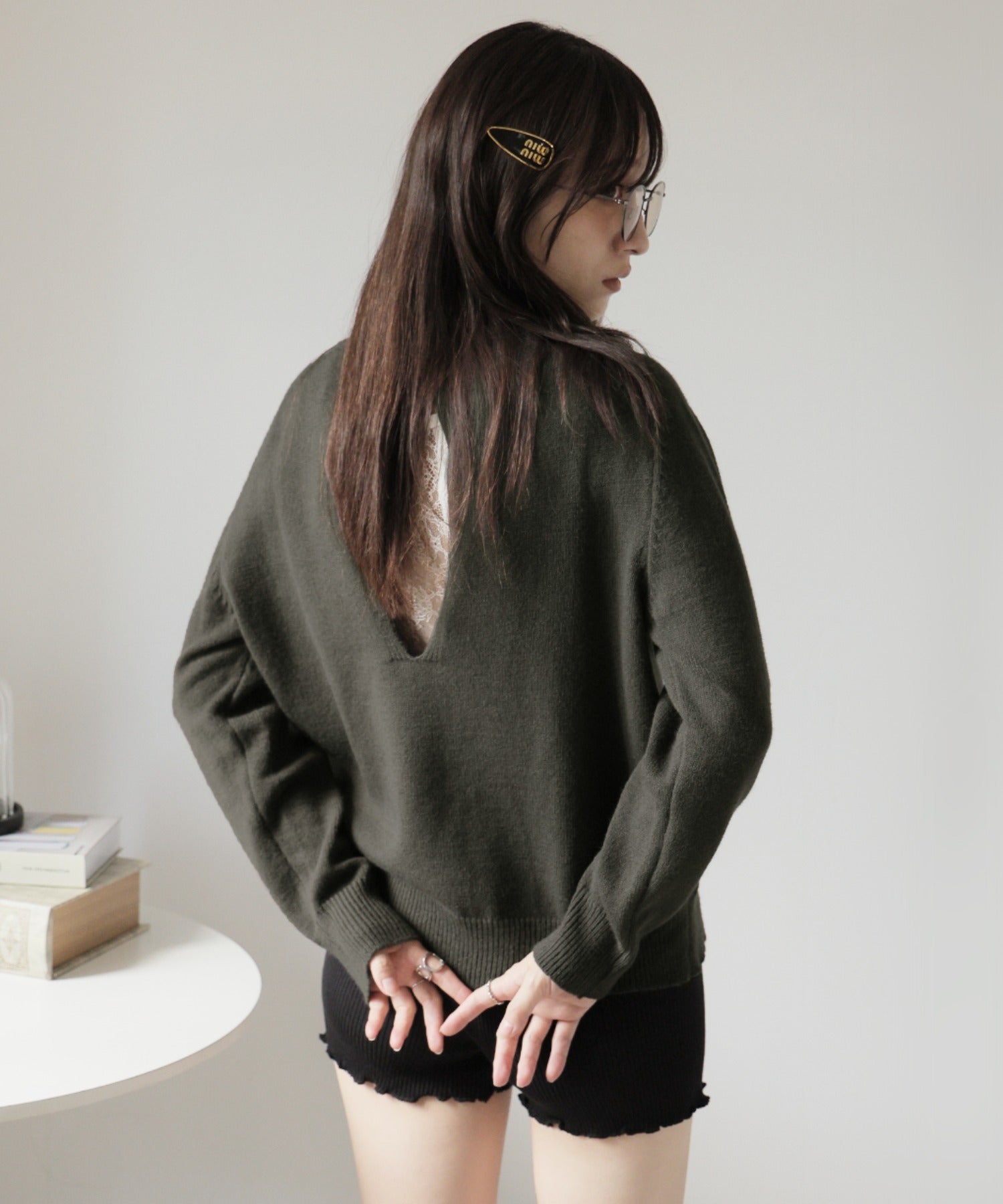 ガーリードール Girly Doll バックオープンニット (カーキ) カーキ