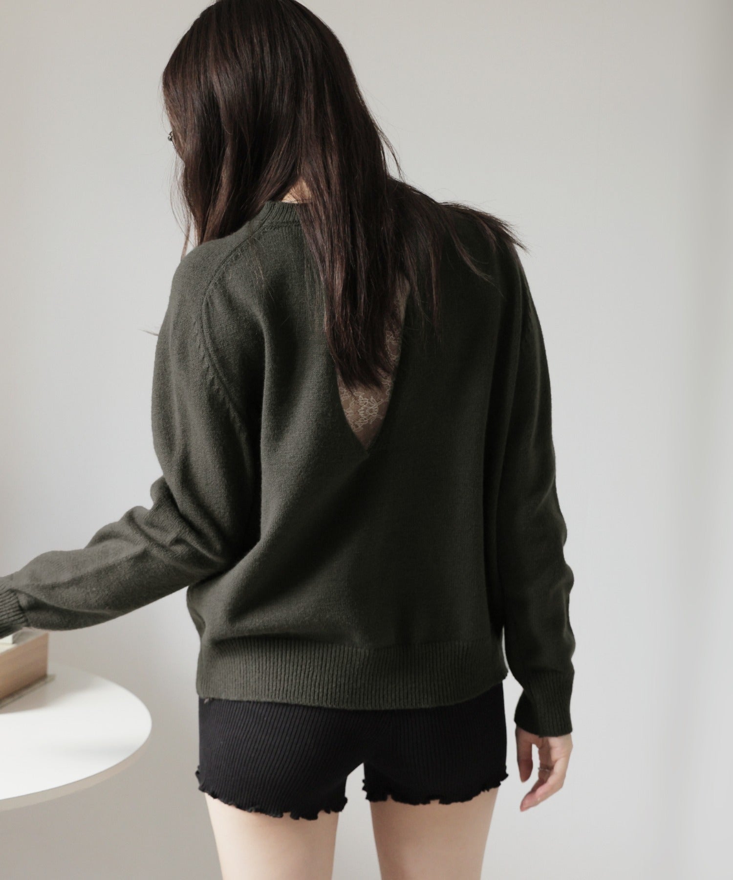 ガーリードール Girly Doll バックオープンニット (カーキ) カーキ