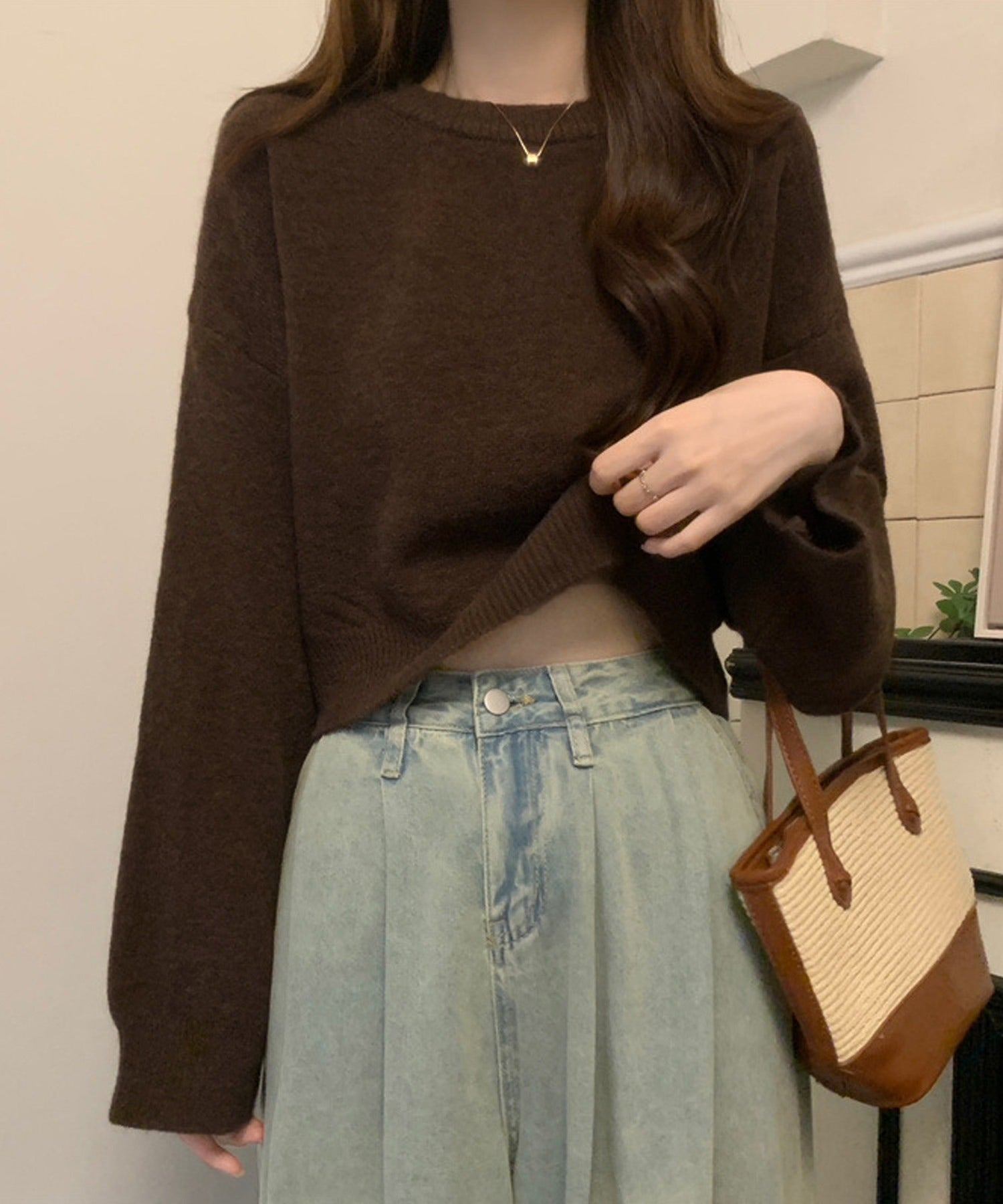 ガーリードール Girly Doll クロップド丈クルーネックニット (ブラウン) ブラウン