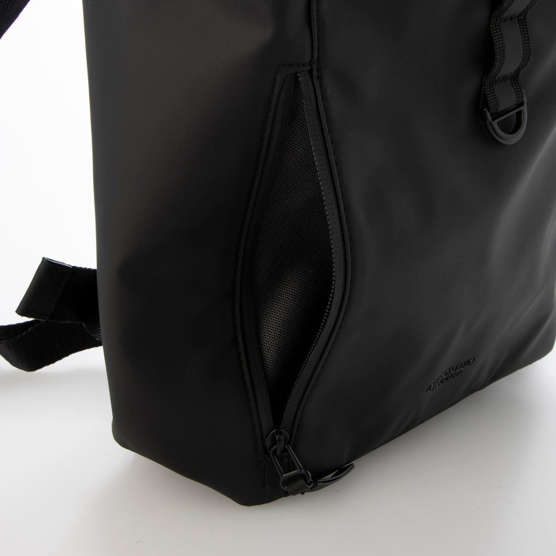 ガストンルーガ GASTON LUGA GASTONLUGA Rullenルーレン mini バックパック リュック カバン 通勤 通学 出張 軽量 防水 ビーガンレザー 北欧デザイン メンズ レディース ユニセックス ビジネス カジャル 人気 高級 エレガント おしゃれ お祝い ギフト プレゼント 贈り物