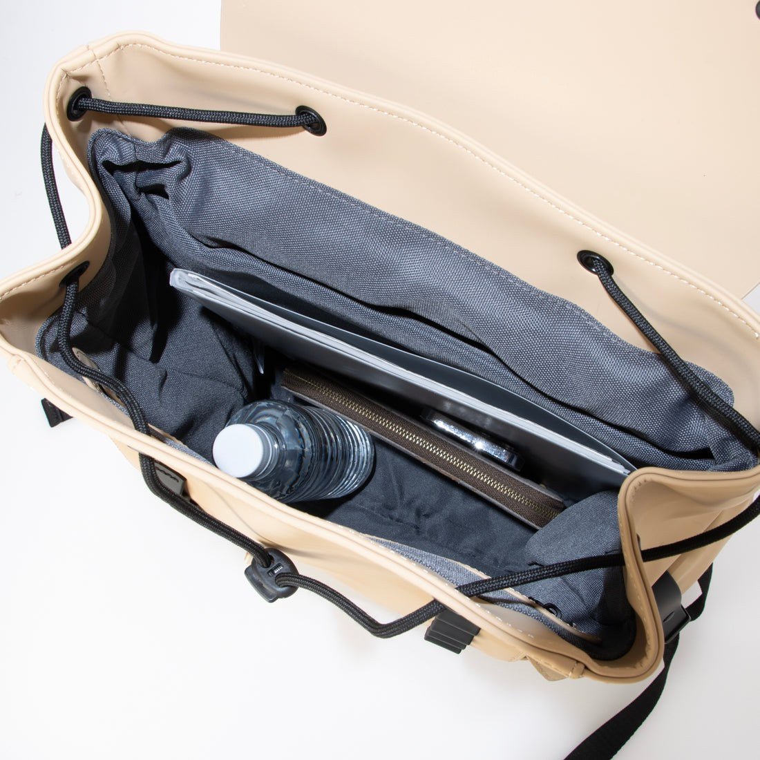 ガストンルーガ GASTON LUGA 【限定モデル】GASTONLUGAUtilityBackpack (ラテ) ラテ