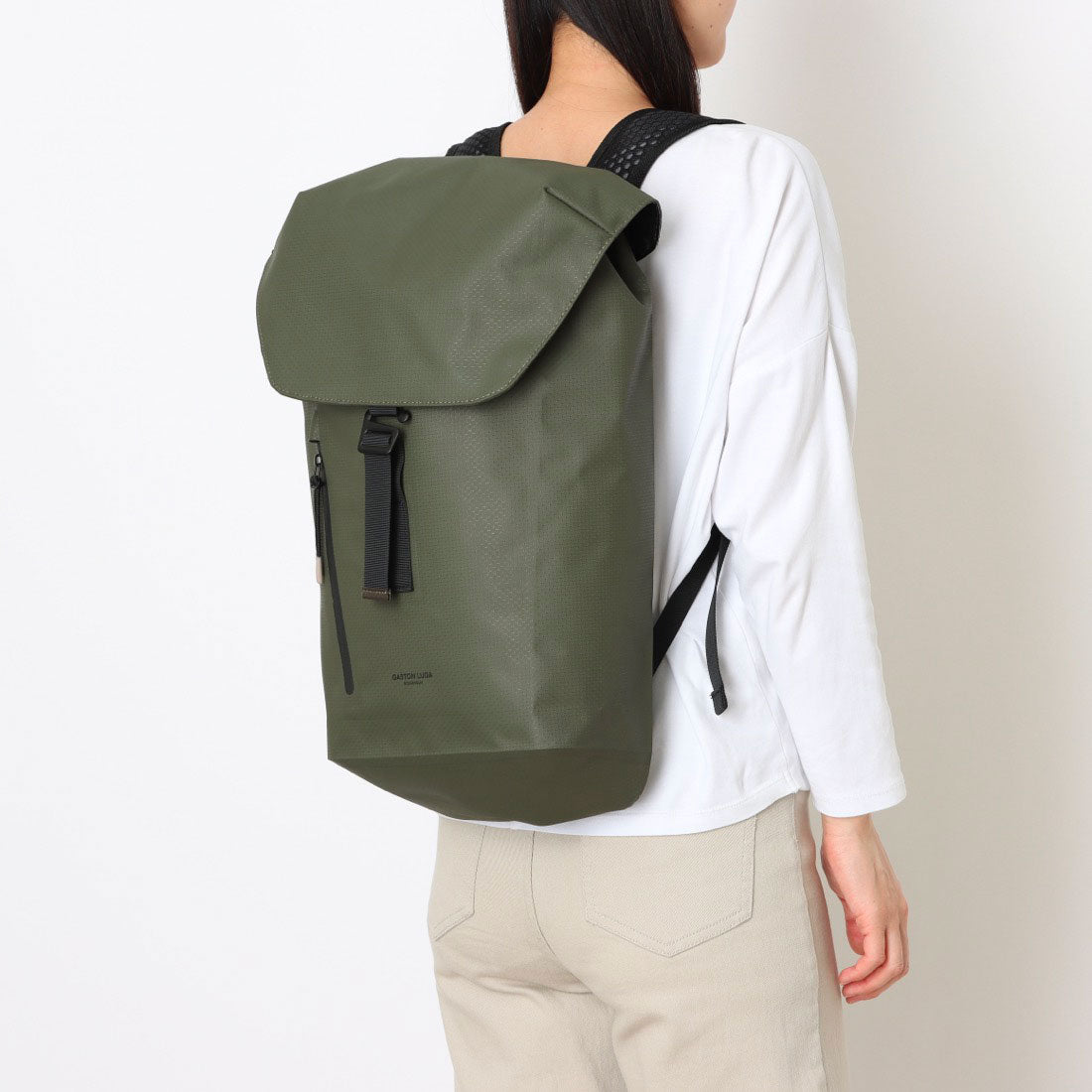 ガストンルーガ GASTON LUGA GASTONLUGALightweightDuoSealFlapBackpack14 (オリーブ) オリーブ