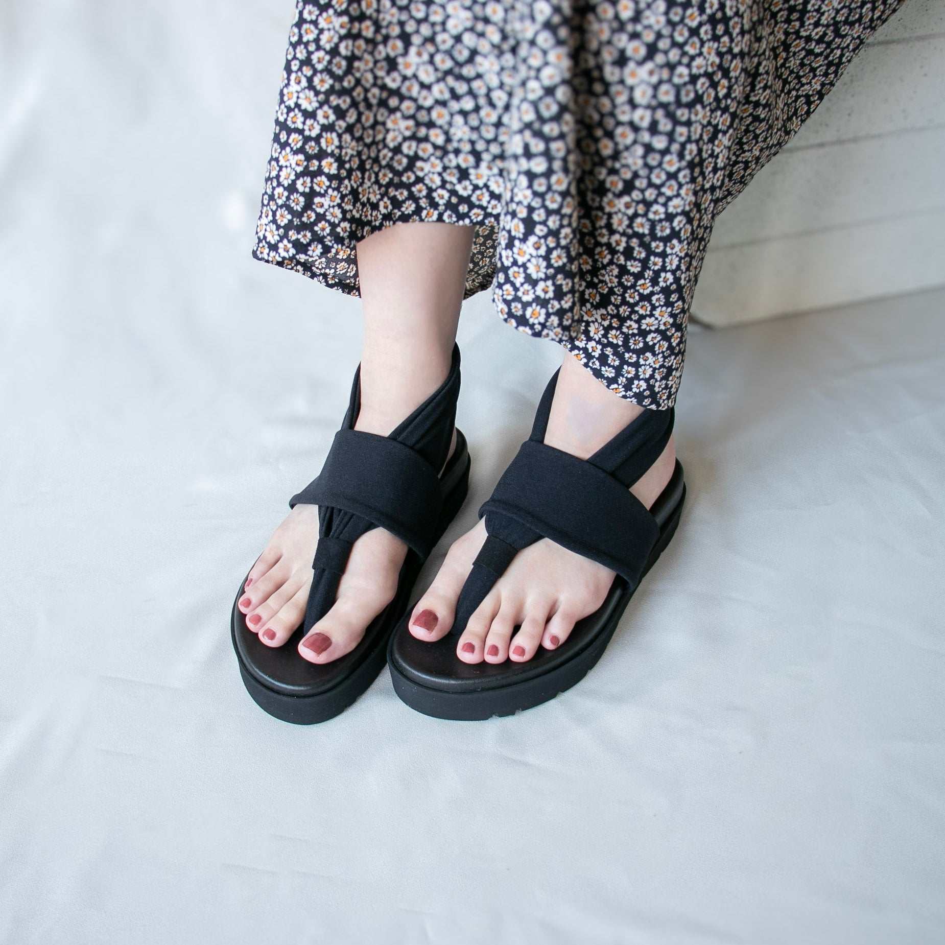 ギャラリー gallery レディース サンダル 厚底 ストレッチ トングサンダル LGW-14 疲れにくい ぺたんこ ビーチサンダル 日本製 (ブラック) ブラック