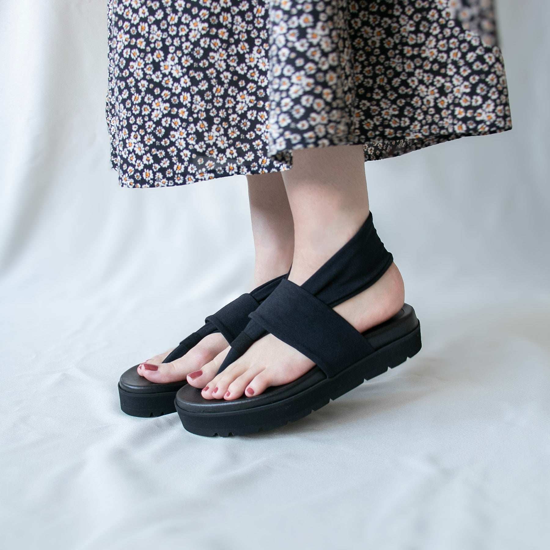 ギャラリー gallery レディース サンダル 厚底 ストレッチ トングサンダル LGW-14 疲れにくい ぺたんこ ビーチサンダル 日本製 (ブラック) ブラック