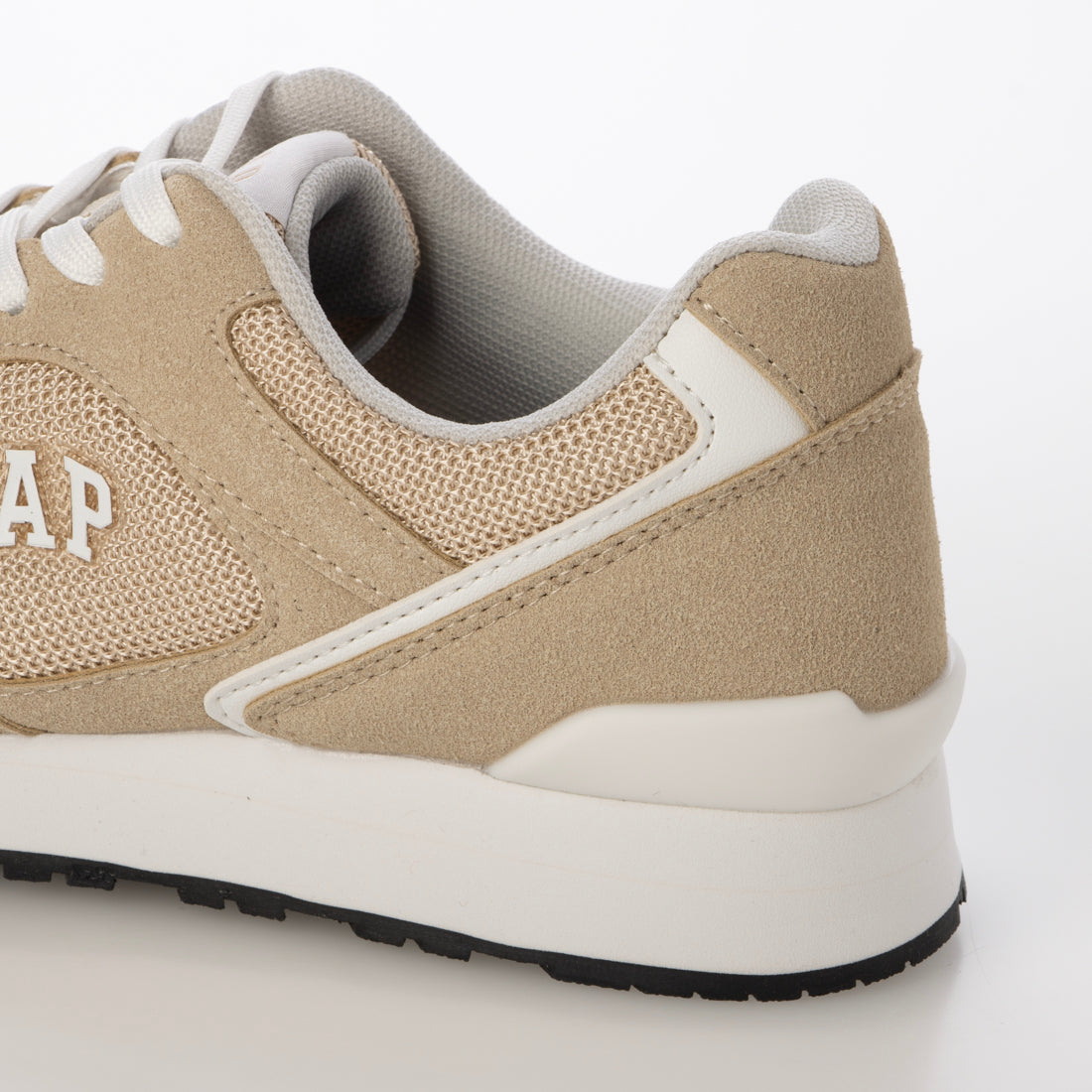 ギャップ GAP 厚底レトロランニングスニーカー GPU12511 (ベージュ) ベージュ