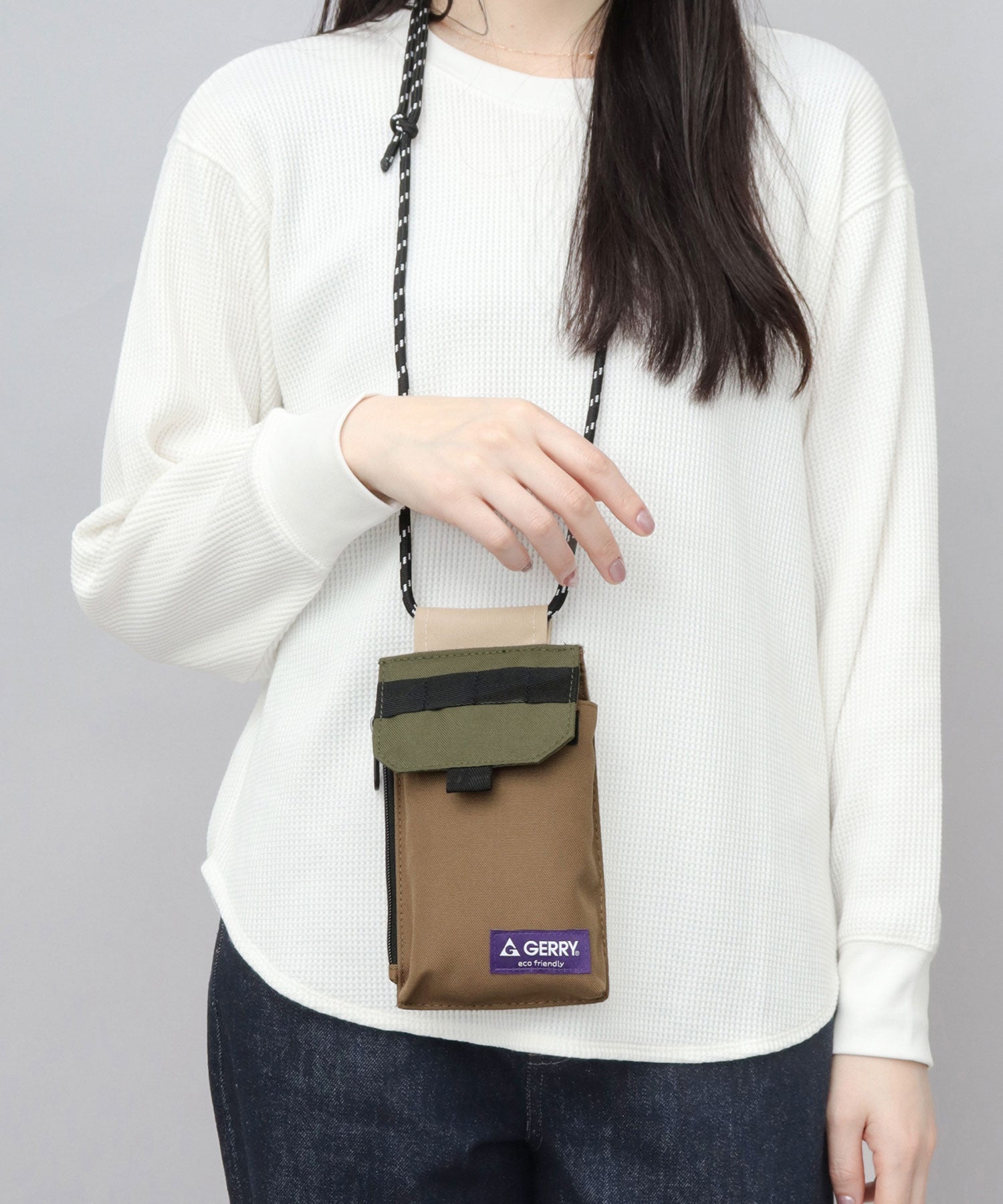 ジェリー GERRY 撥水加工 リサイクルポリエステル スマホ マルチミニショルダーバッグ (マルチ) マルチ