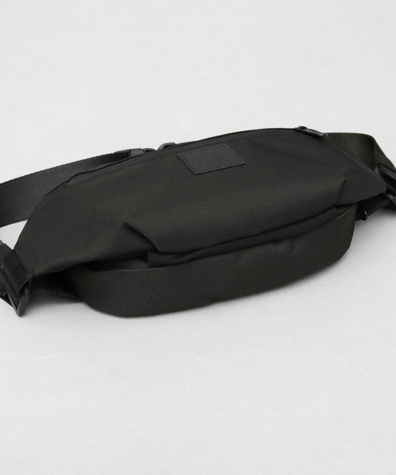 ジェリー GERRY 撥水加工 ウエスト ボディバッグ (ブラック) ブラック