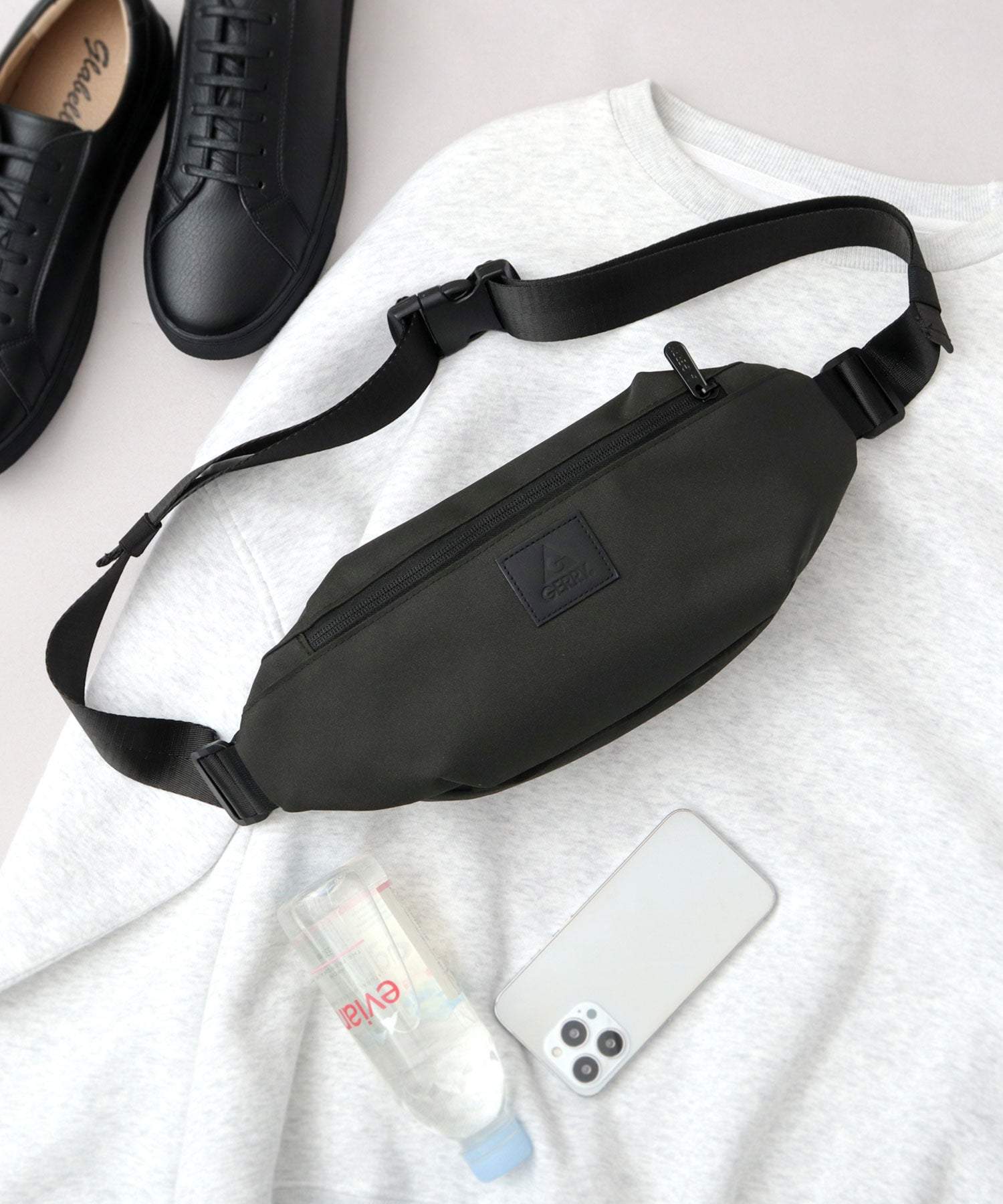 ジェリー GERRY 撥水加工 ウエスト ボディバッグ (ブラック) ブラック