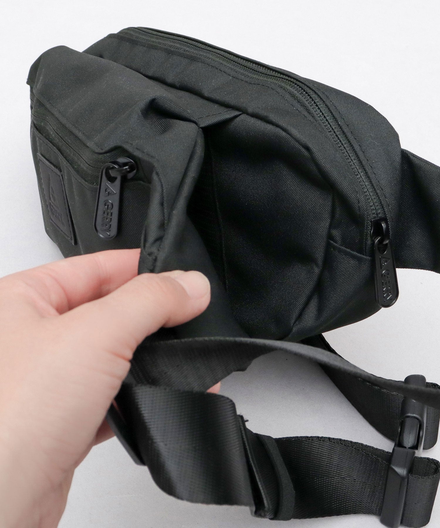 ジェリー GERRY 撥水加工 ウエスト ボディバッグ (ブラック) ブラック