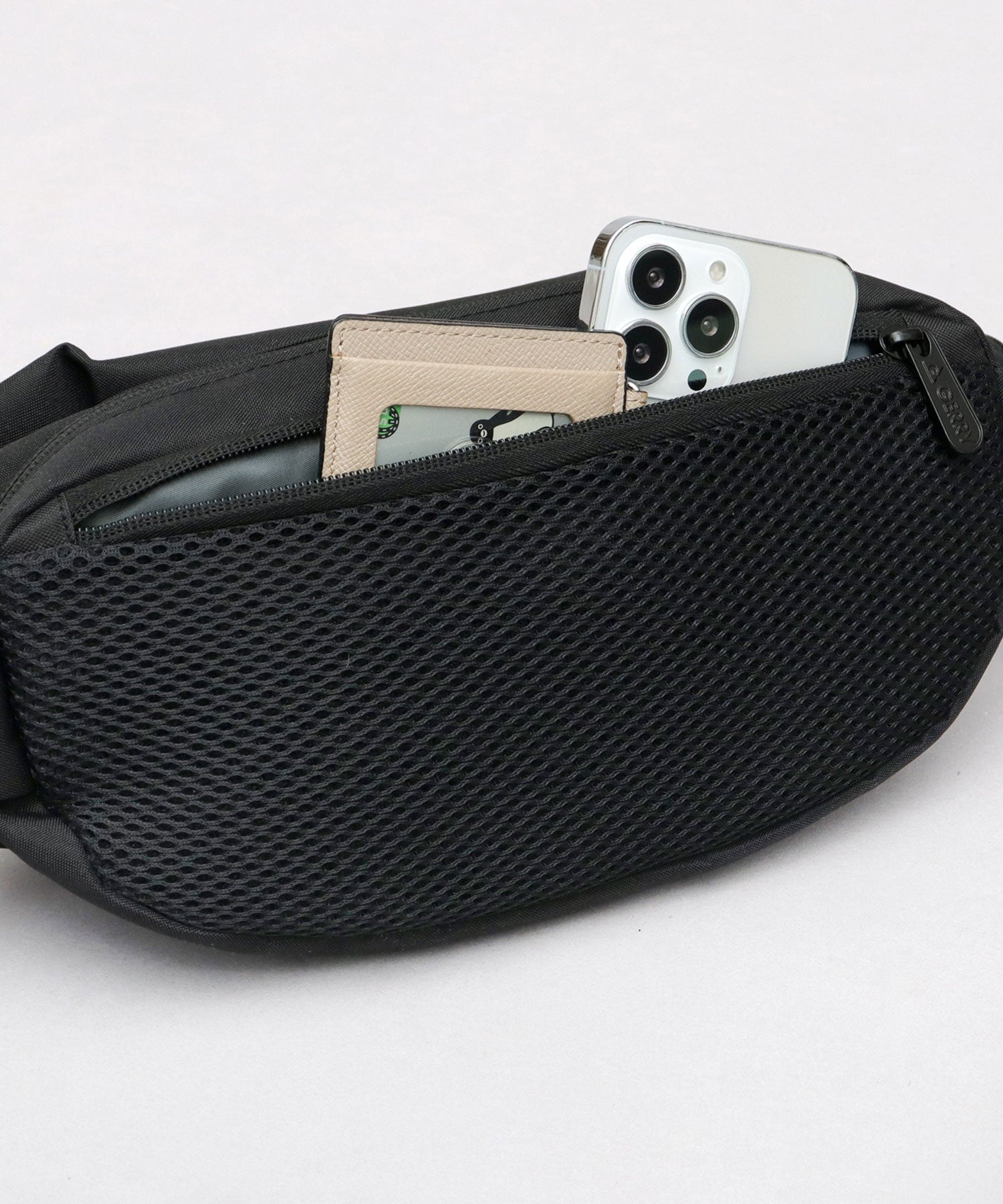 ジェリー GERRY 撥水加工 ウエスト ボディバッグ (ブラック) ブラック