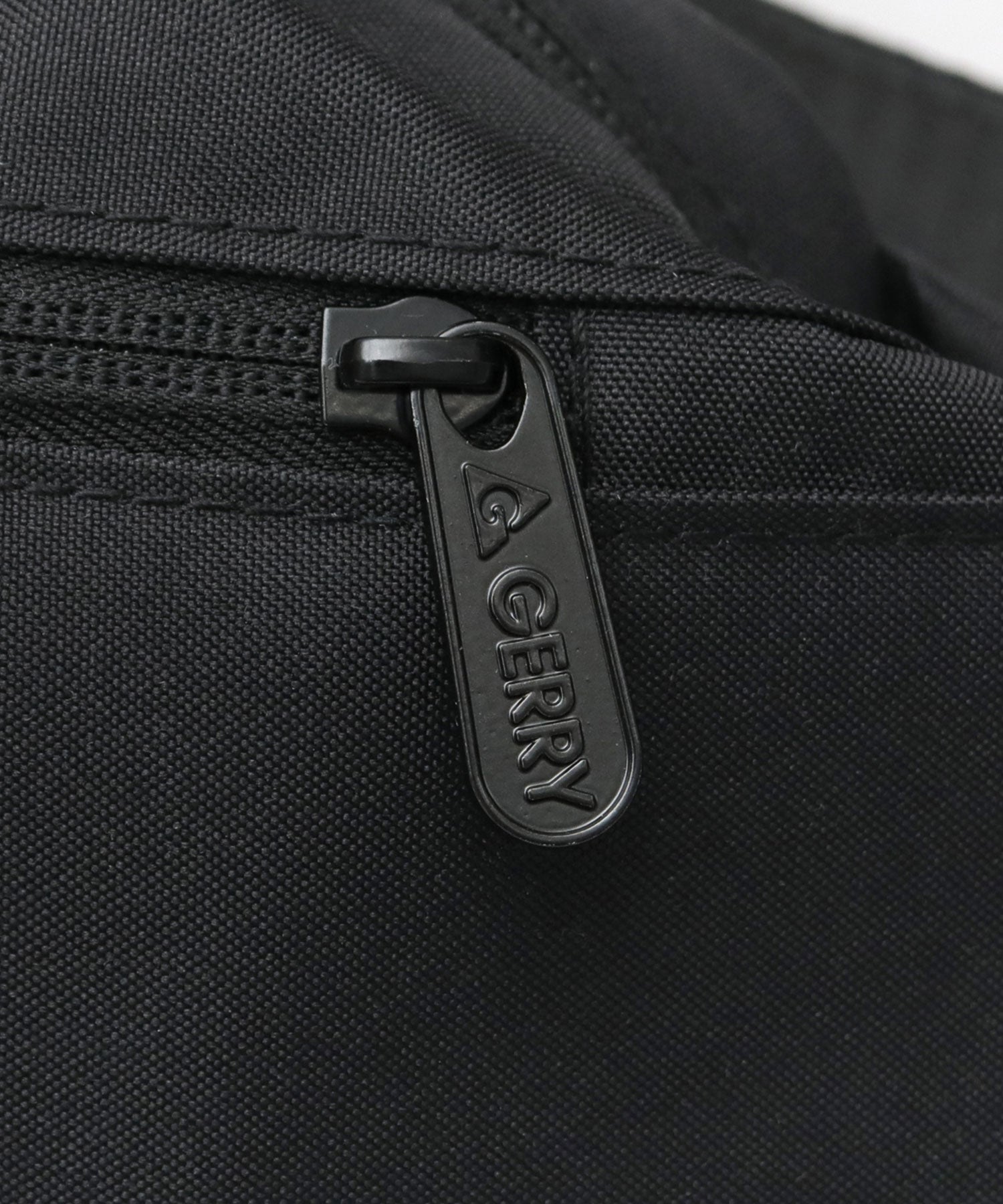 ジェリー GERRY 撥水加工 ウエスト ボディバッグ (ブラック) ブラック