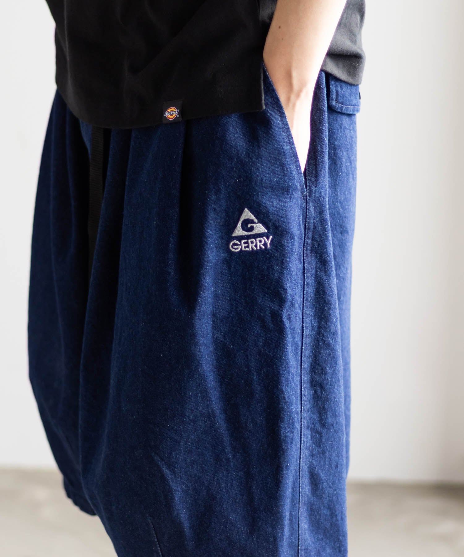 ジェリー GERRY タックワイドショートパンツ (ベージュ) ベージュ