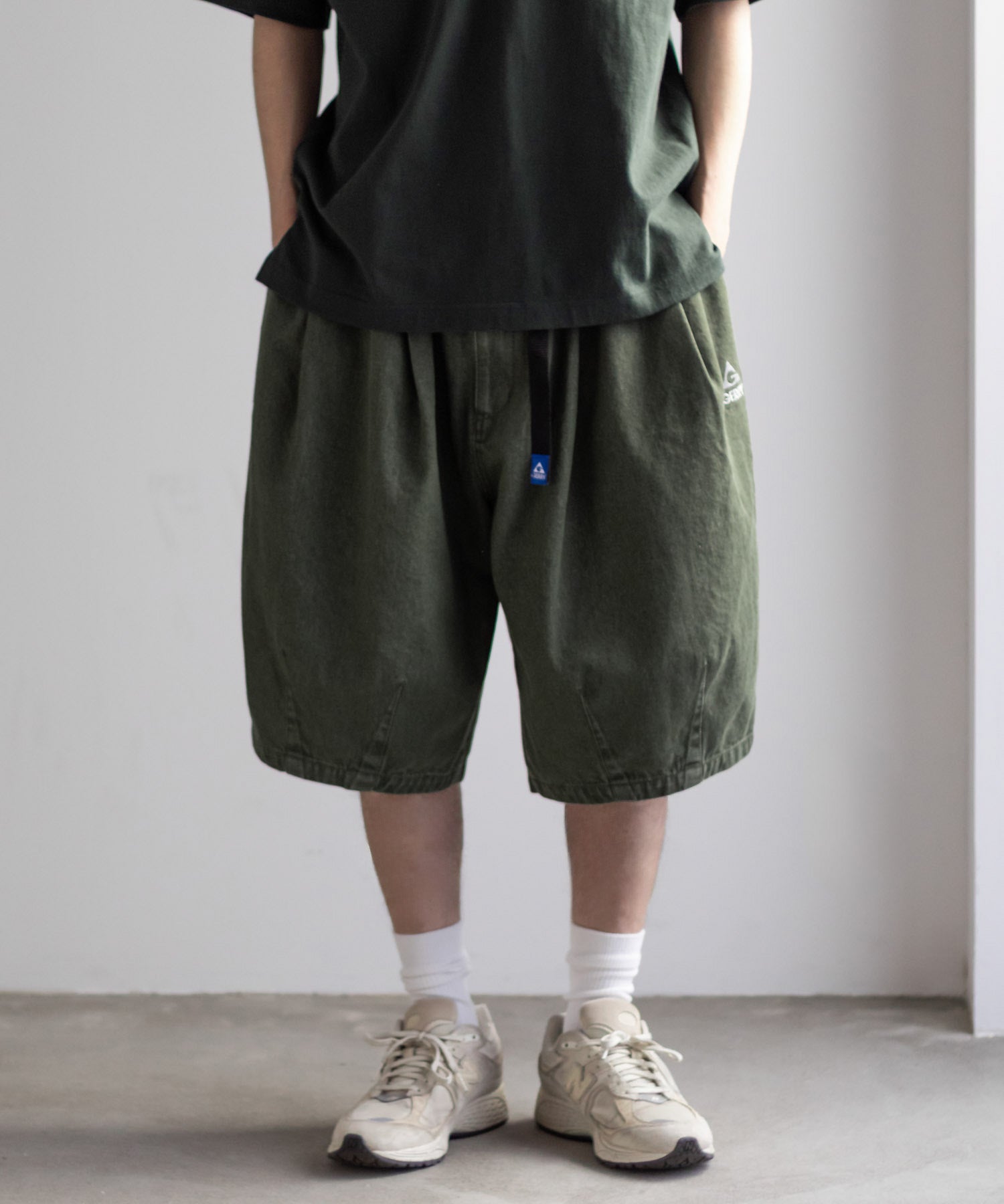 ジェリー GERRY タックワイドショートパンツ (ベージュ) ベージュ