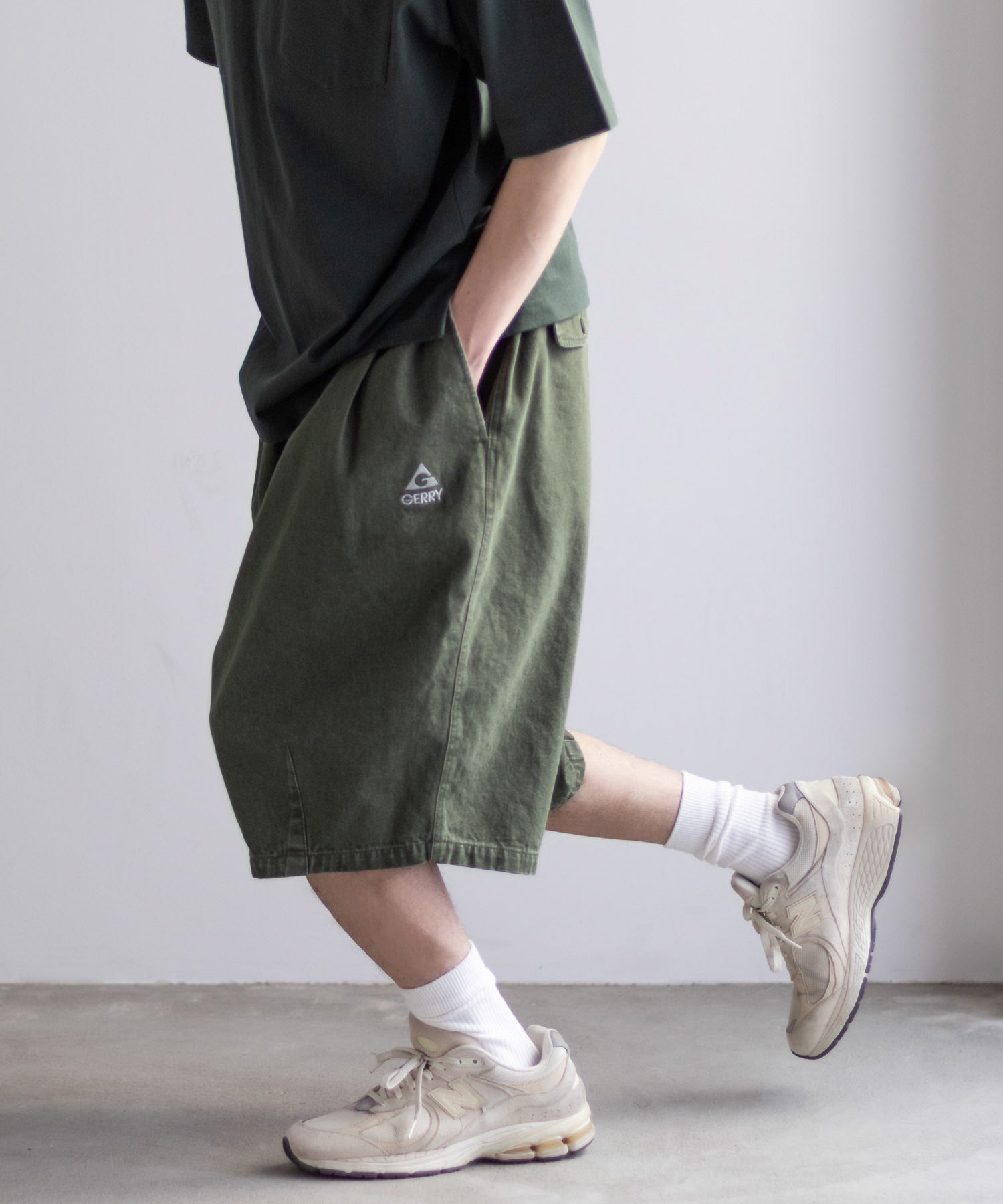 ジェリー GERRY タックワイドショートパンツ (ベージュ) ベージュ