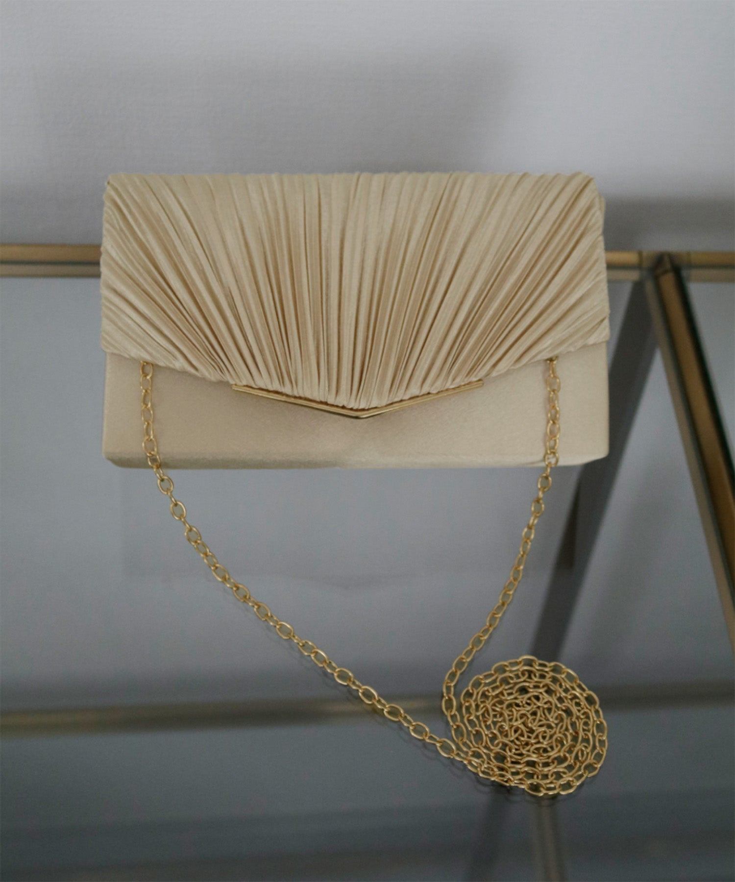 Girl V-Shaped Plate Satin Pleated Clutch Party Bag Wedding Party Invitation Occasion