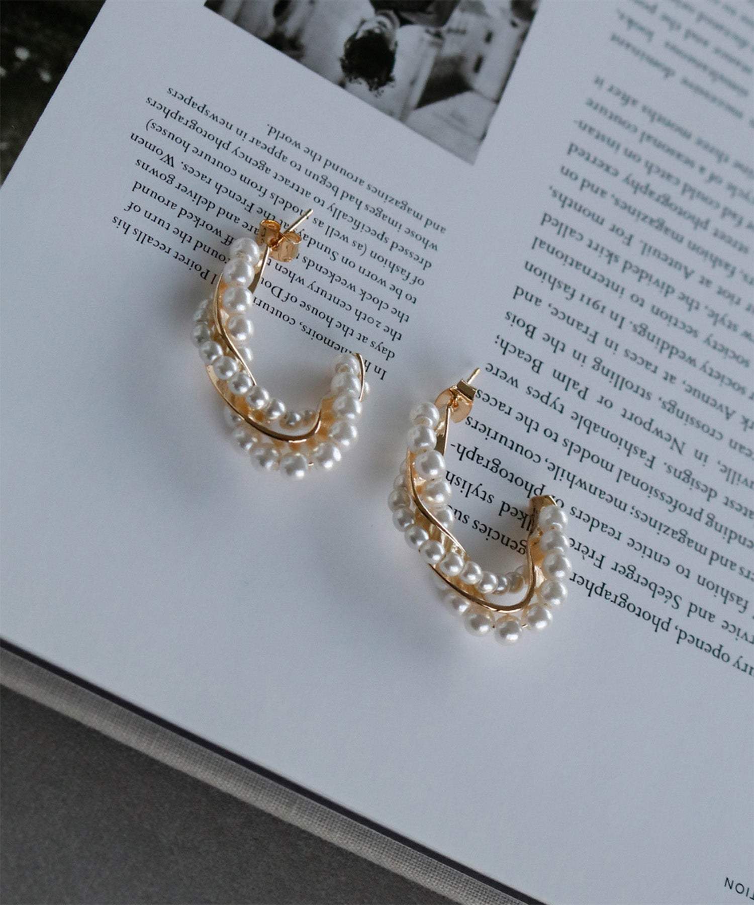 Girl Fake Pearl \u0026 Metal Bar Twist Earrings, image size:1500x1800