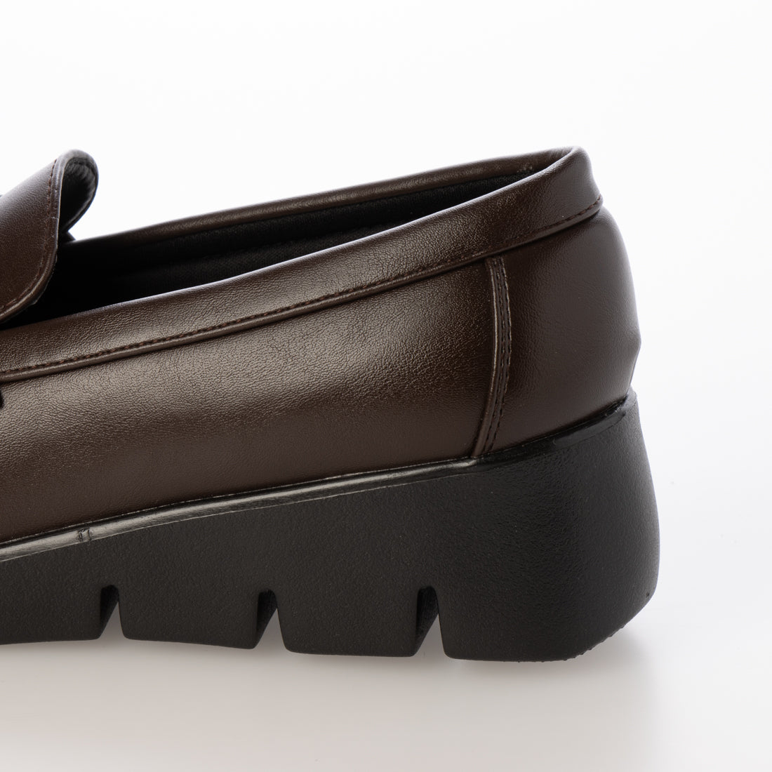 ジオアンドジア GIO&GIA レディース ローファ スリッポン 学生靴 軽量 快適 ヒールアップ 通勤 通学 撥水加工 防滑 履き心地