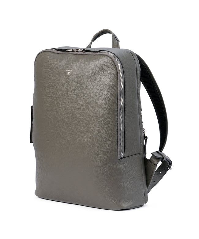 エルゴポック HERGOPOCH 新商品/エルゴポック/ビジネスリュックB4/ファスナーポケット/キャリーケース用ループ/レザーネームタグ【er-bp2】