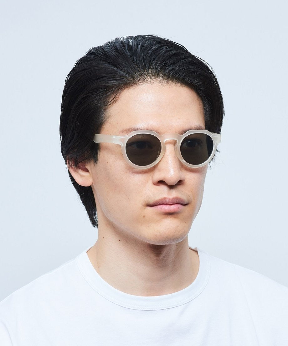 ジュガードフォーティーン jugaad14 【Jugaad14 / ジュガードフォーティーン】HORIZON GRIP MATTE 日本製 鯖江製 UV防護 太陽眼鏡 偏光調光 鏡片