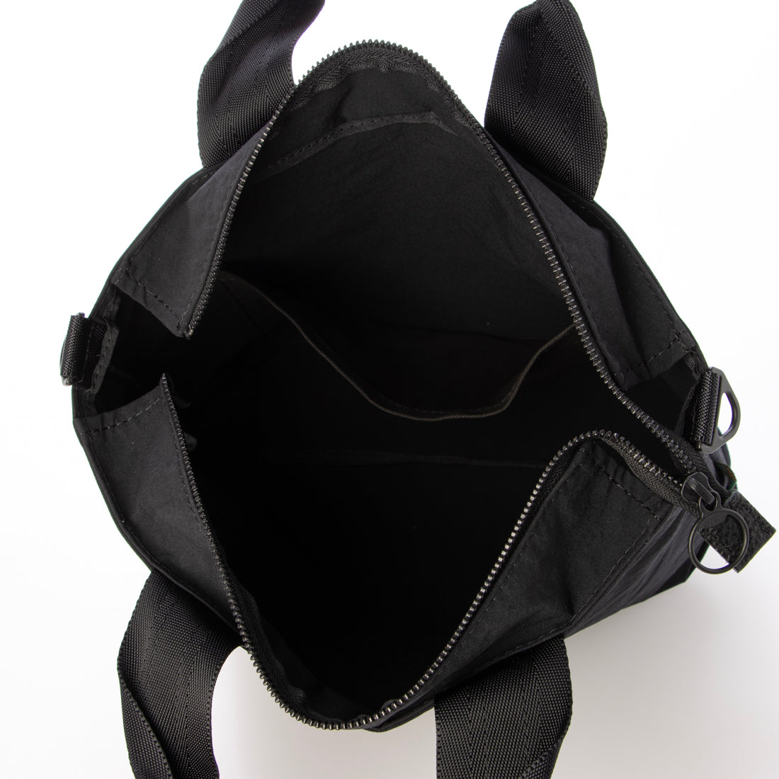 メゾンキャンバス MAISON CANVVAS M1098 MAISON CVS NYLON TOTE S (ブラック) ブラック