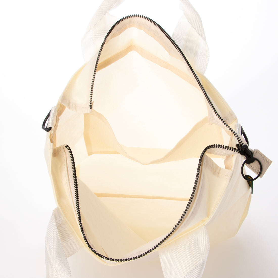 メゾンキャンバス MAISON CANVVAS M1098 MAISON CVS NYLON TOTE S (ホワイト) ホワイト